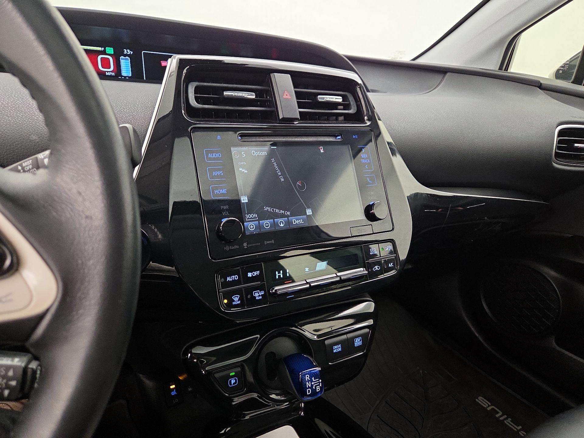 Thumbnail: 2016 Toyota Prius - 14