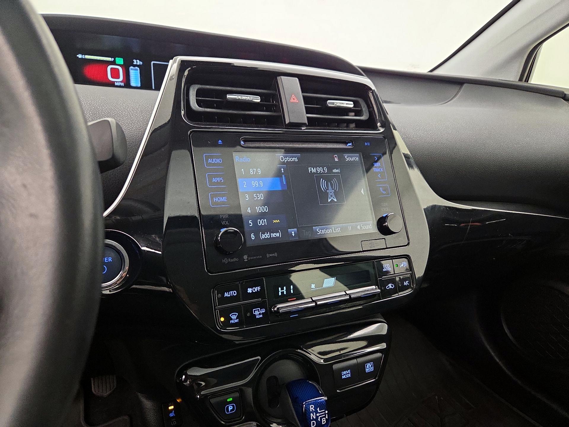 Thumbnail: 2016 Toyota Prius - 16