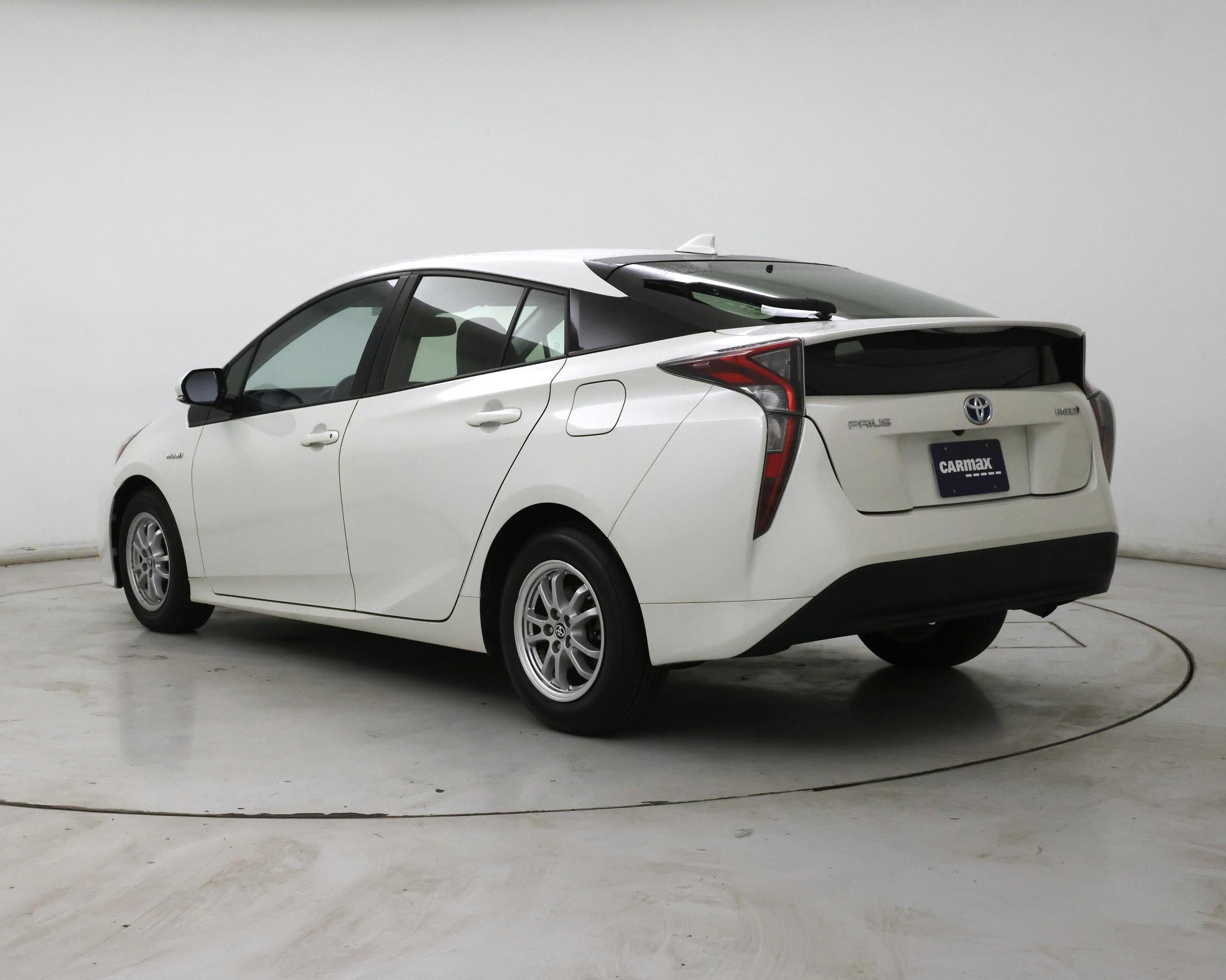 Thumbnail: 2016 Toyota Prius - 2