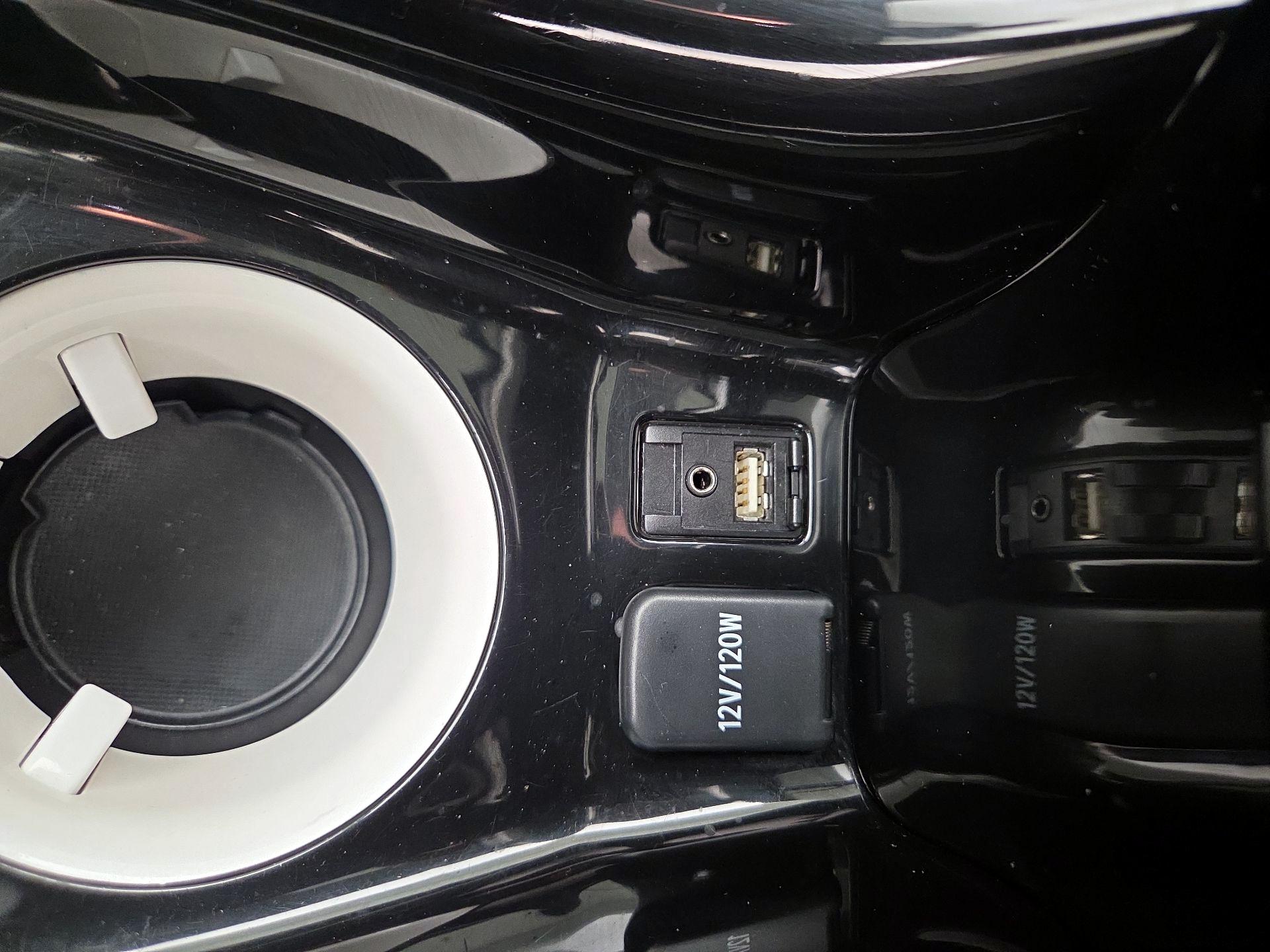 Thumbnail: 2016 Toyota Prius - 19