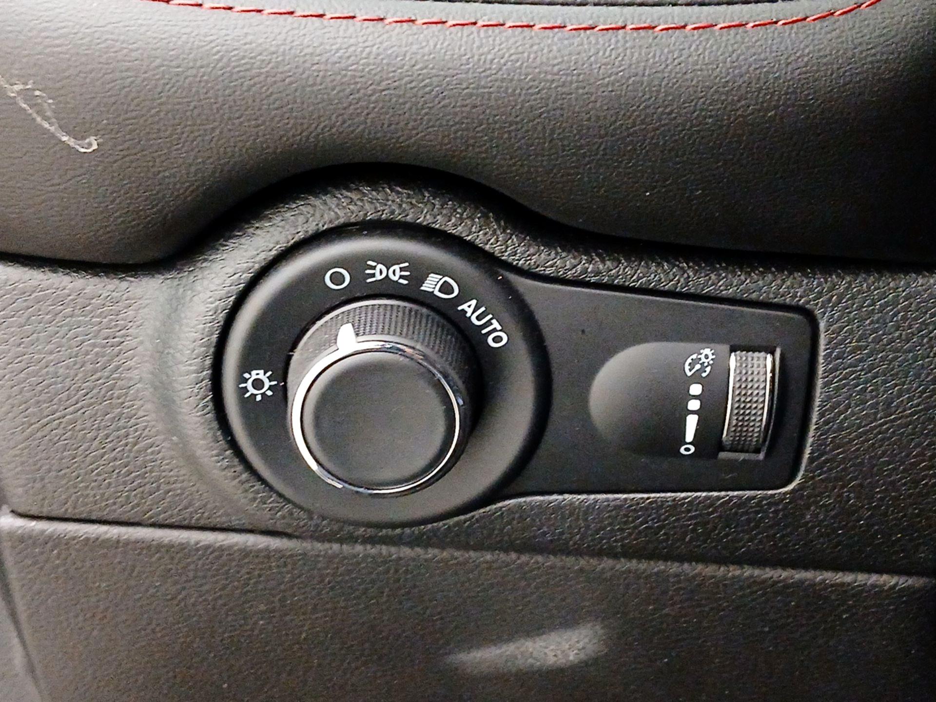 Thumbnail: 2023 Dodge Durango - 13