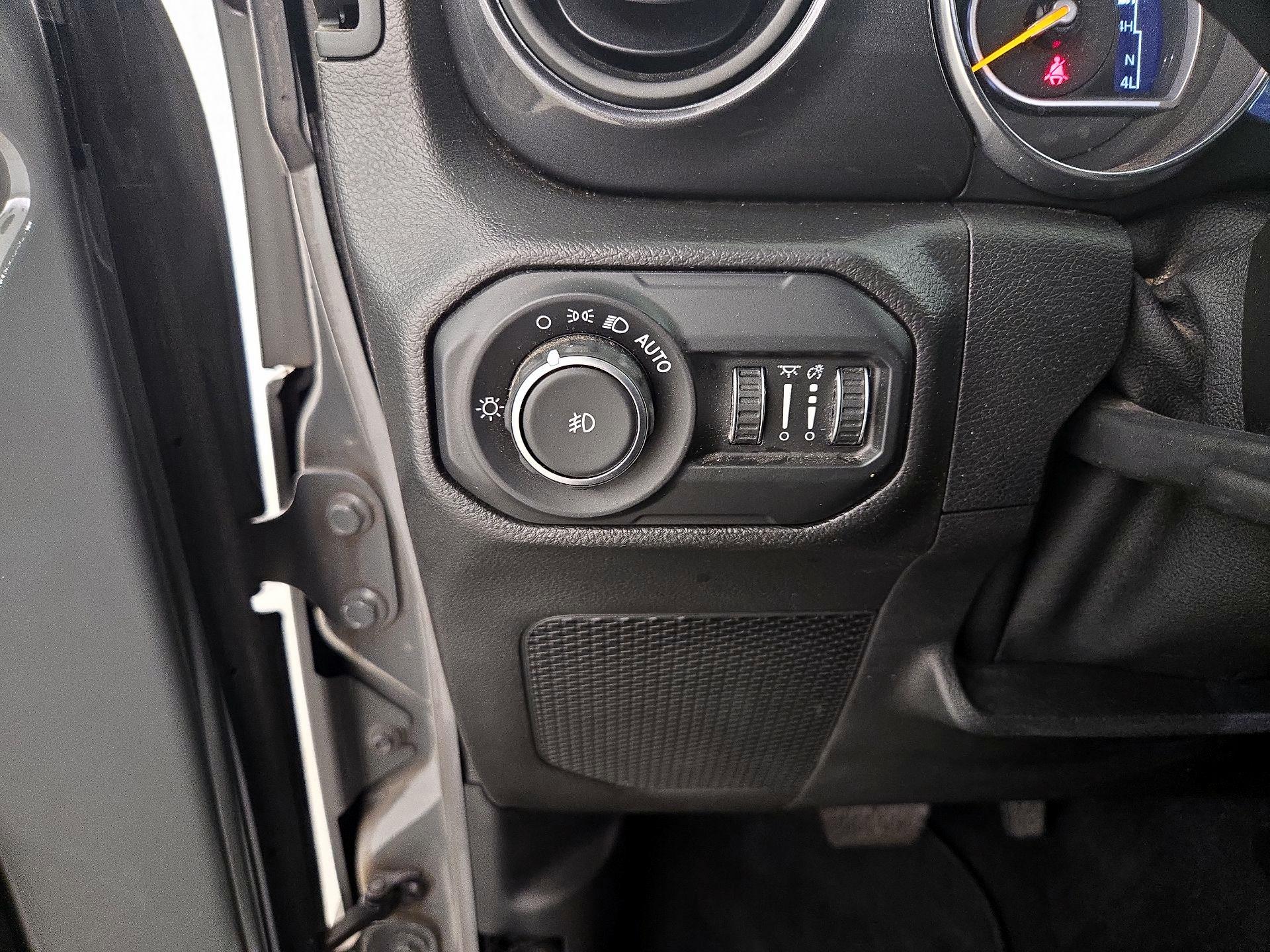 Thumbnail: 2021 Jeep Wrangler - 13