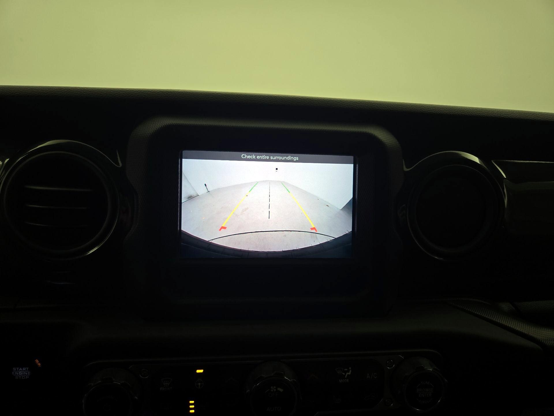 Thumbnail: 2021 Jeep Wrangler - 14