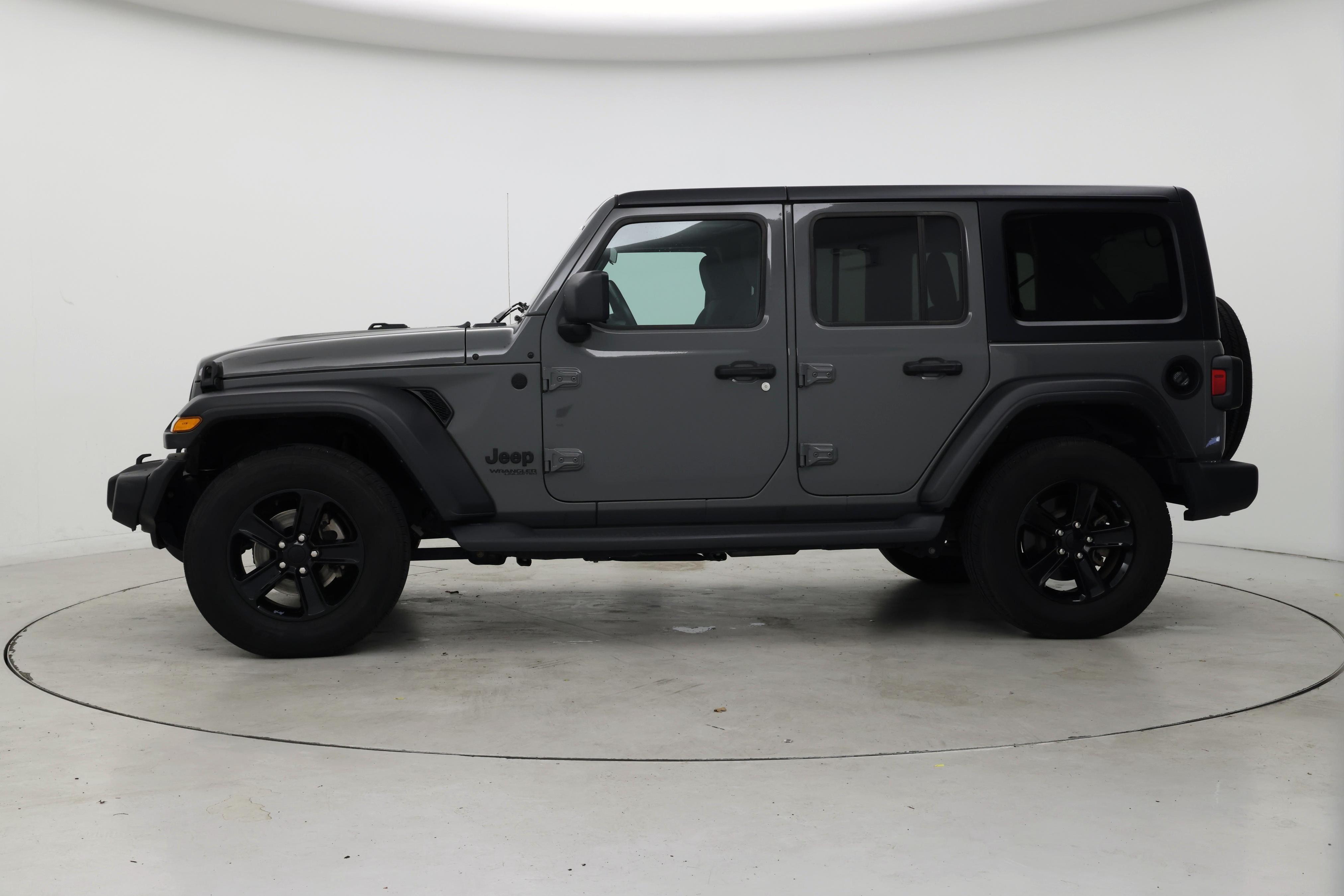 Thumbnail: 2021 Jeep Wrangler - 3