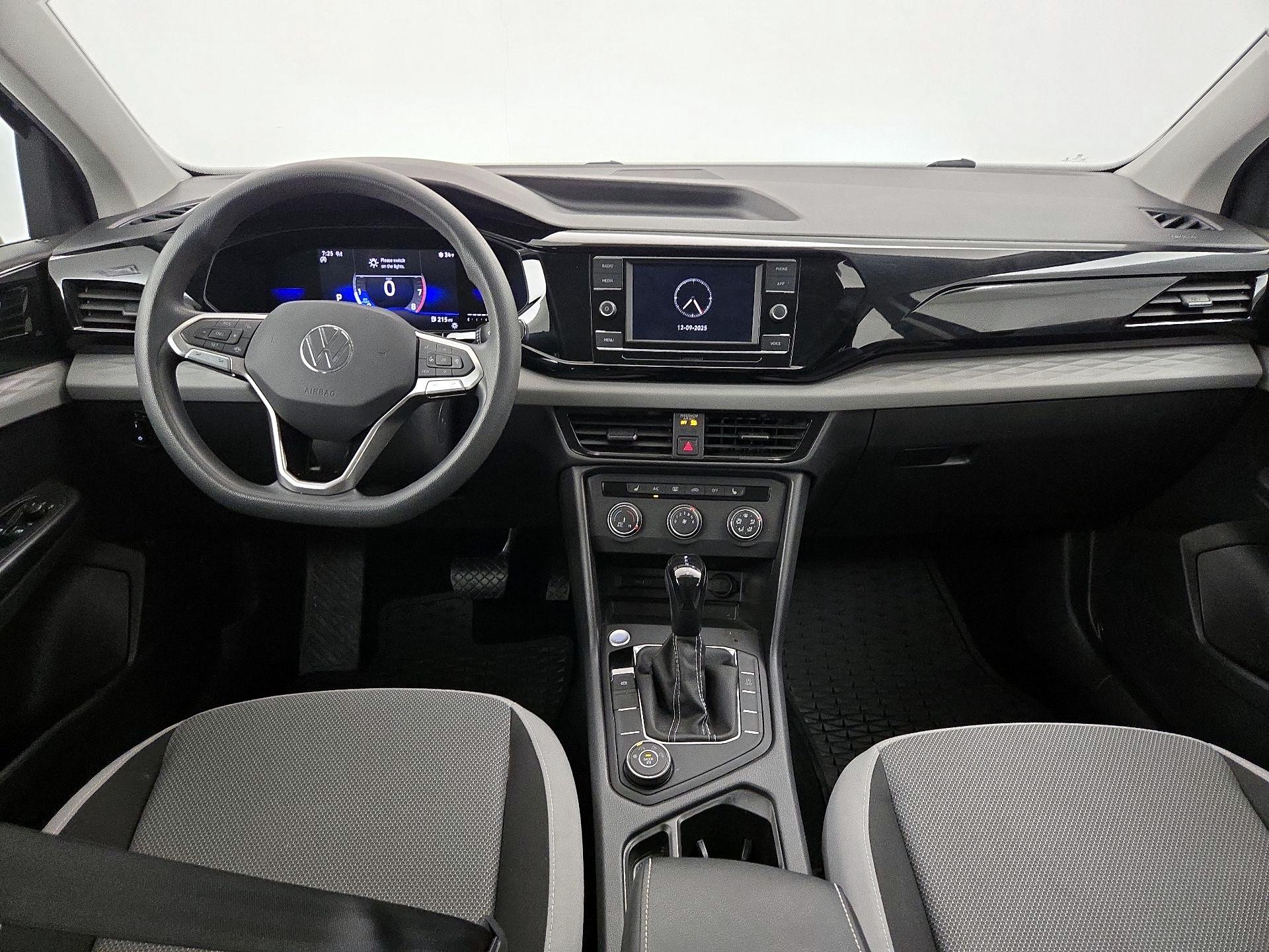 Thumbnail: 2022 Volkswagen Taos - 9