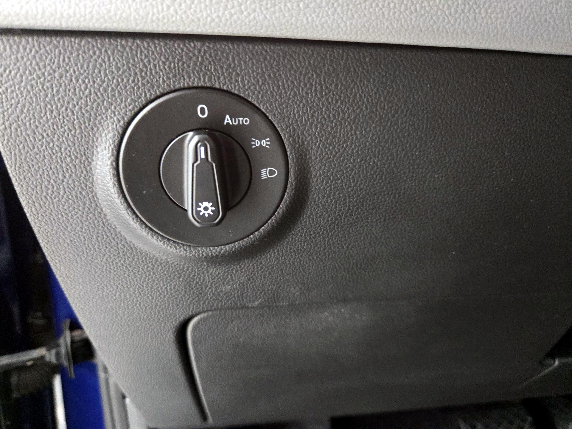 Thumbnail: 2022 Volkswagen Taos - 13