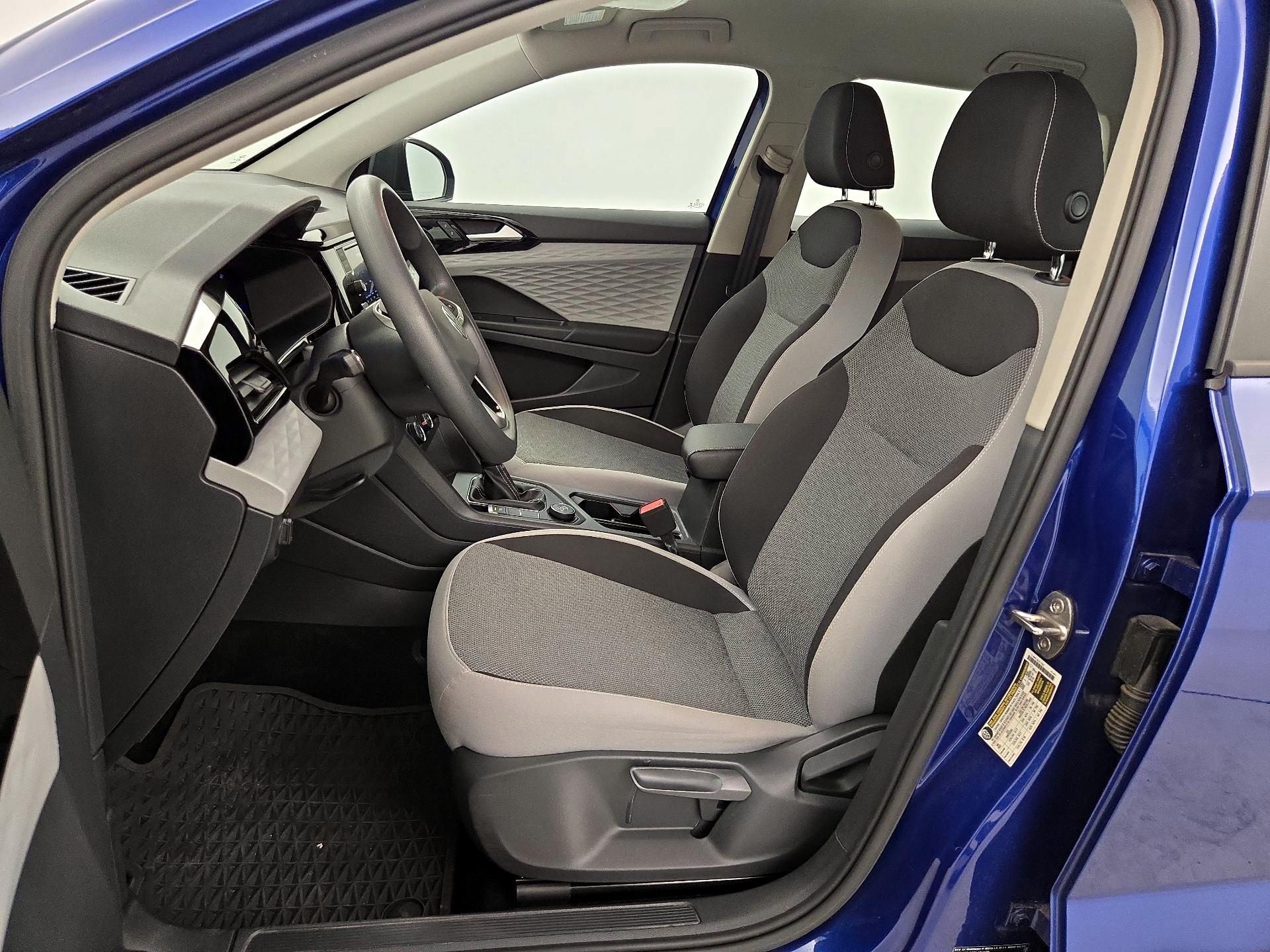 Thumbnail: 2022 Volkswagen Taos - 11