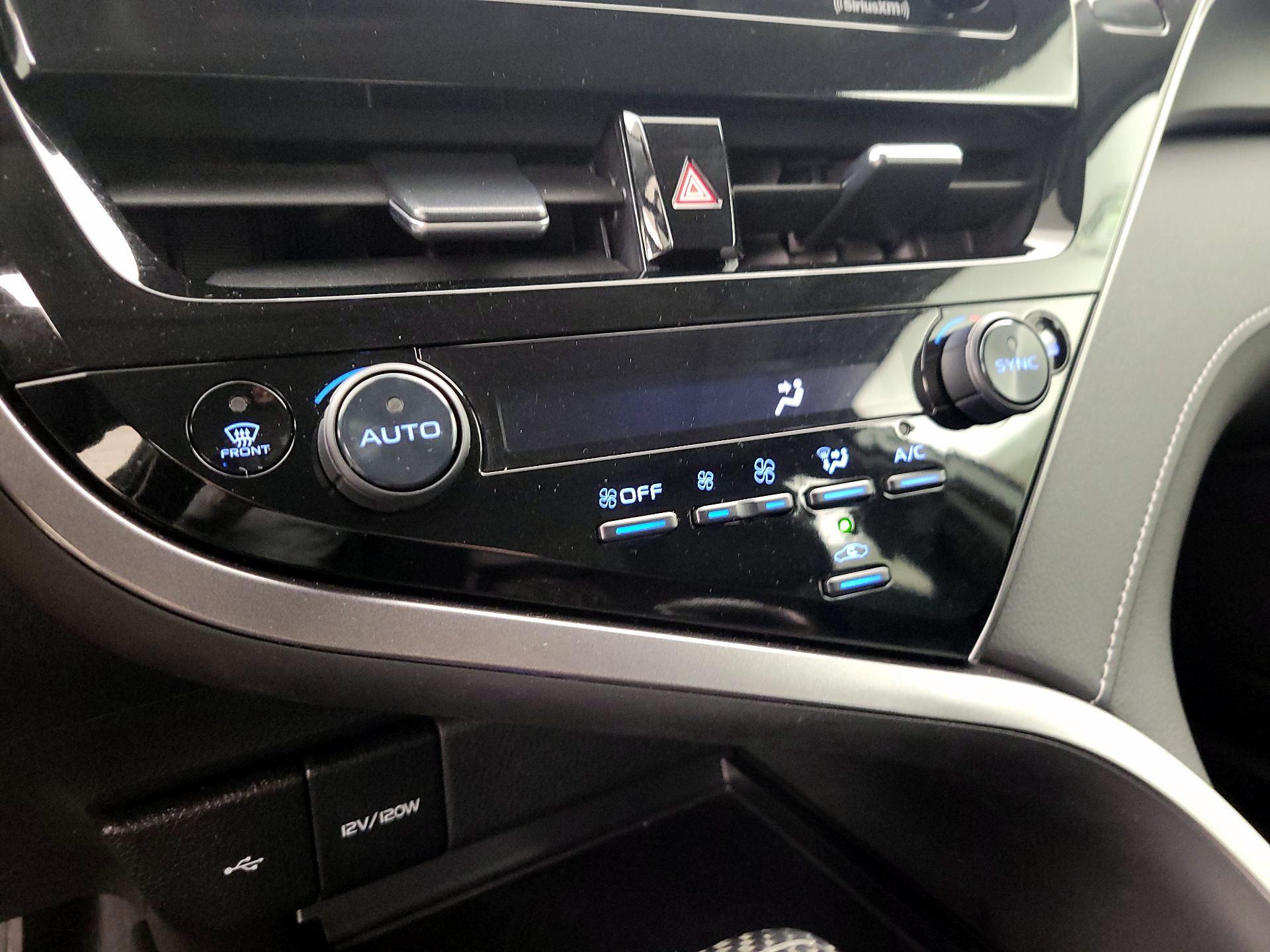 Thumbnail: 2023 Toyota Camry - 17