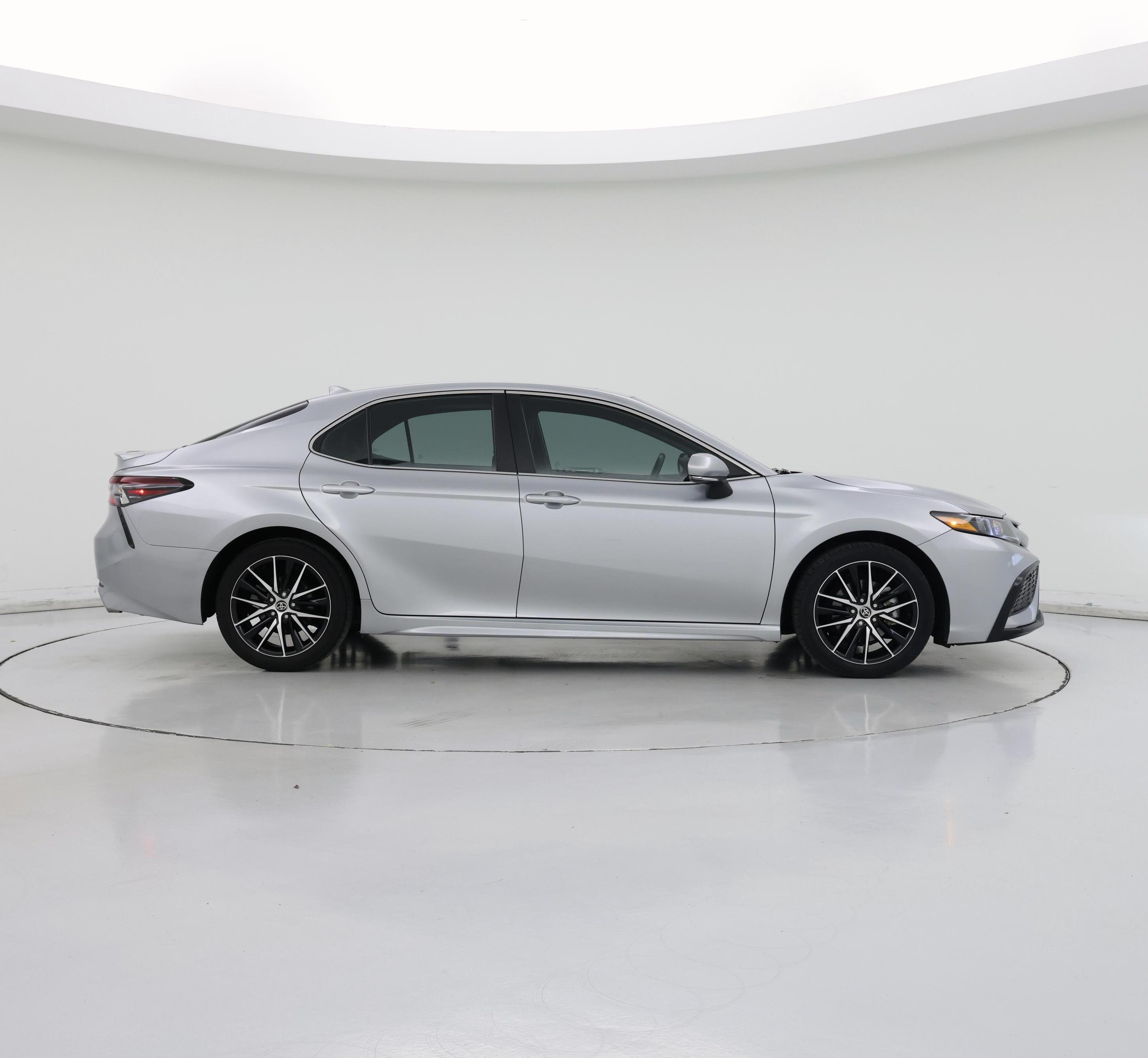 Thumbnail: 2023 Toyota Camry - 7