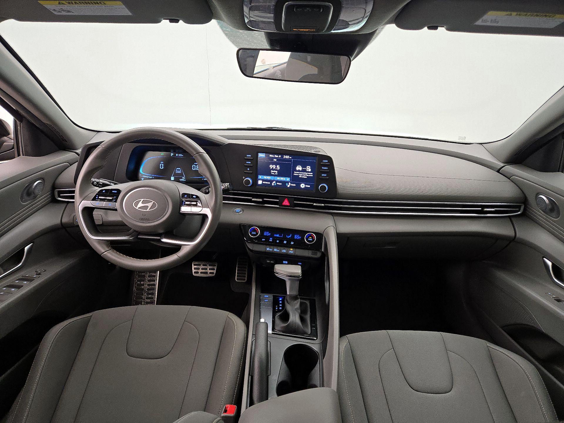 Thumbnail: 2025 Hyundai Elantra - 9