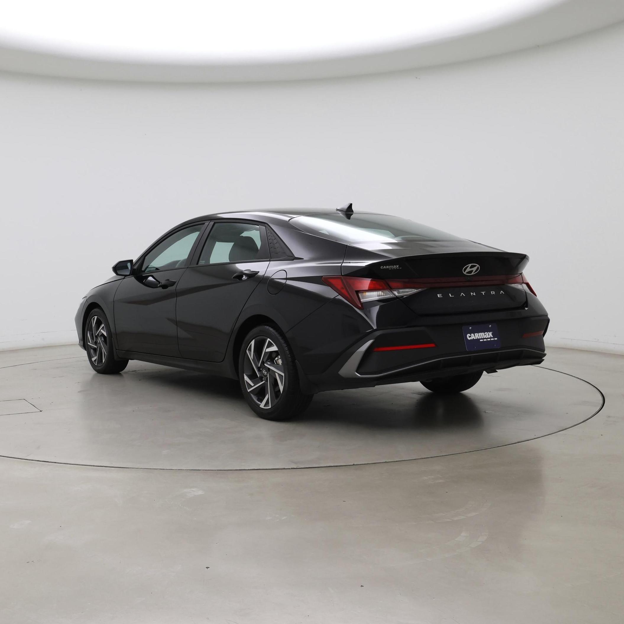 Thumbnail: 2025 Hyundai Elantra - 2