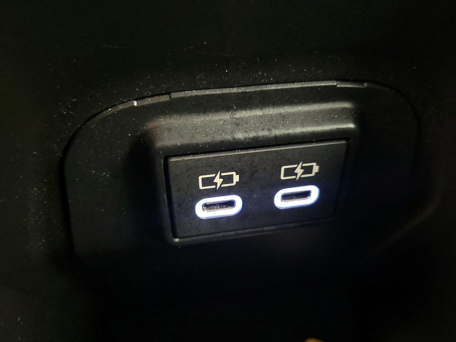 Thumbnail: 2023 Toyota RAV4 - 18