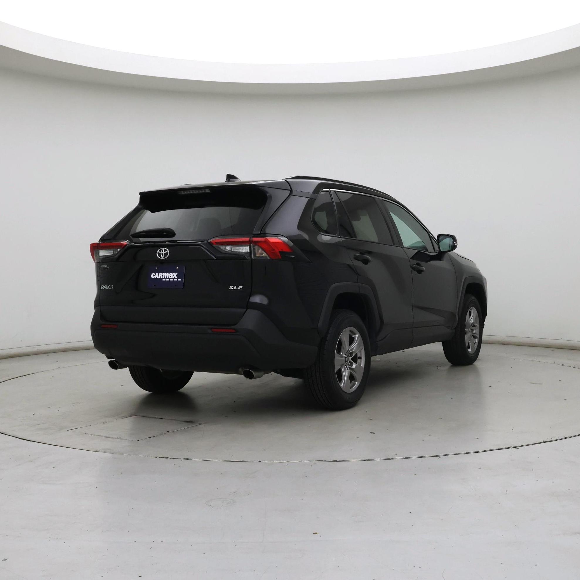 Thumbnail: 2023 Toyota RAV4 - 8