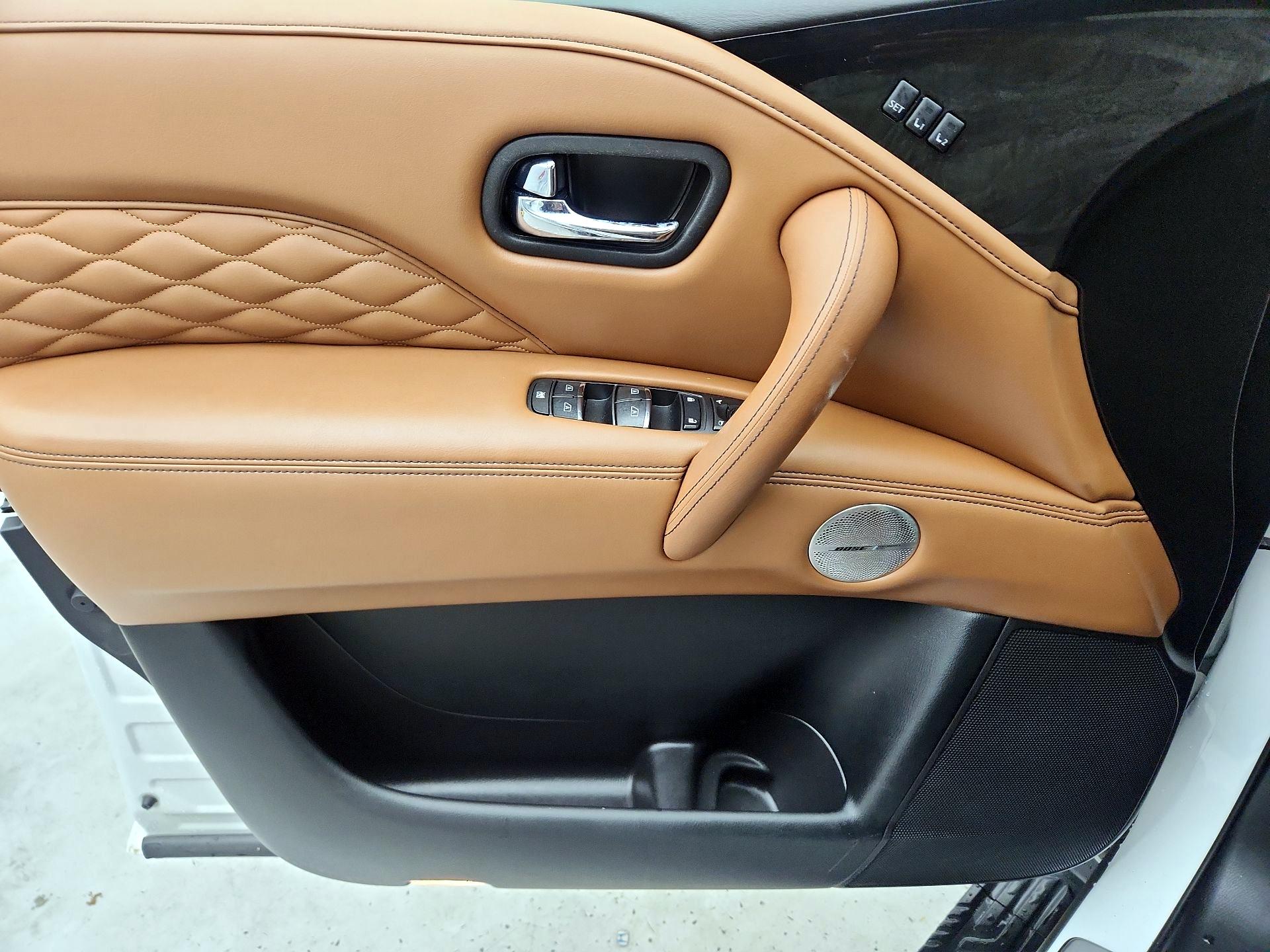 Thumbnail: 2022 INFINITI QX80 - 12