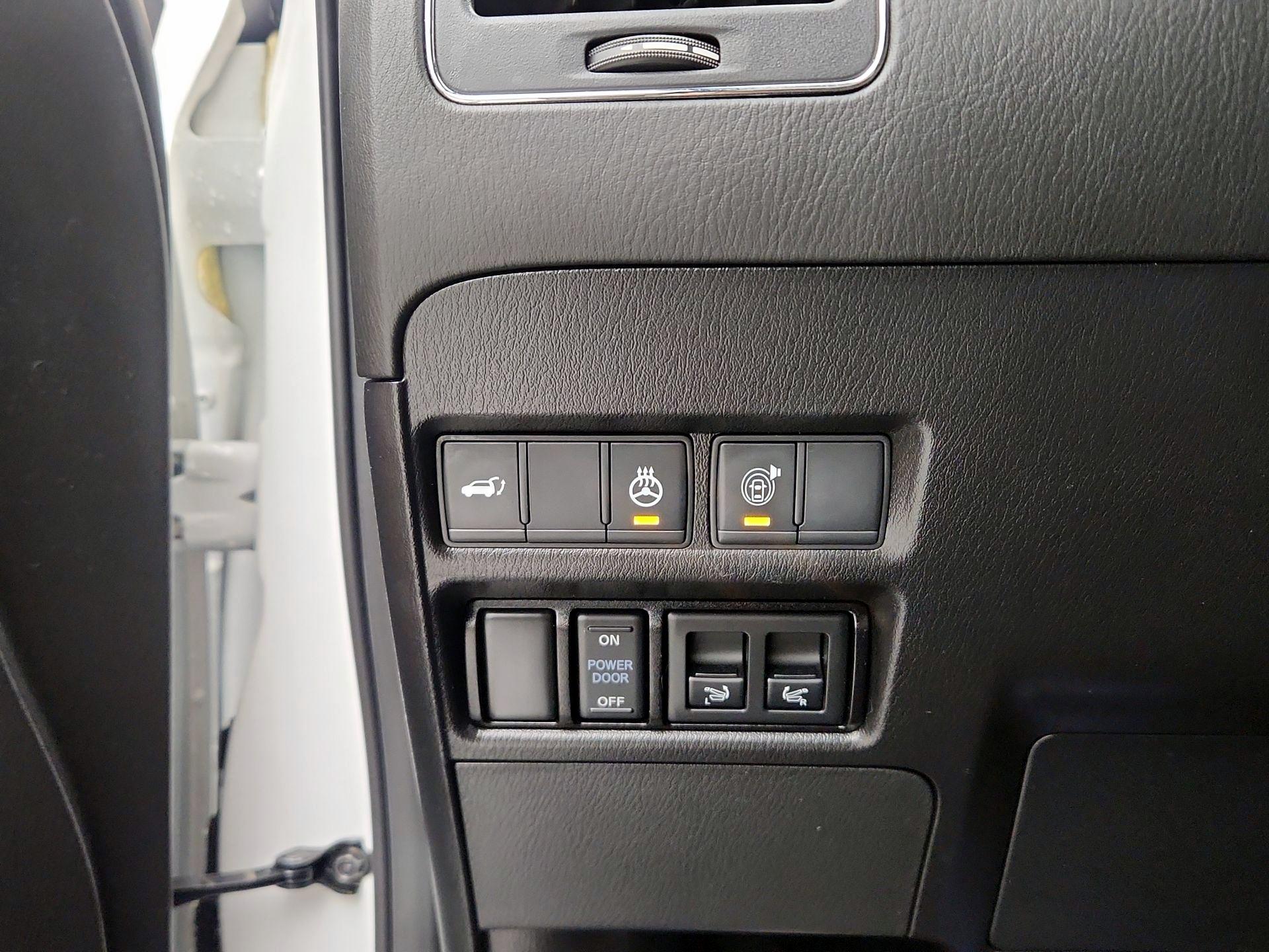 Thumbnail: 2022 INFINITI QX80 - 13