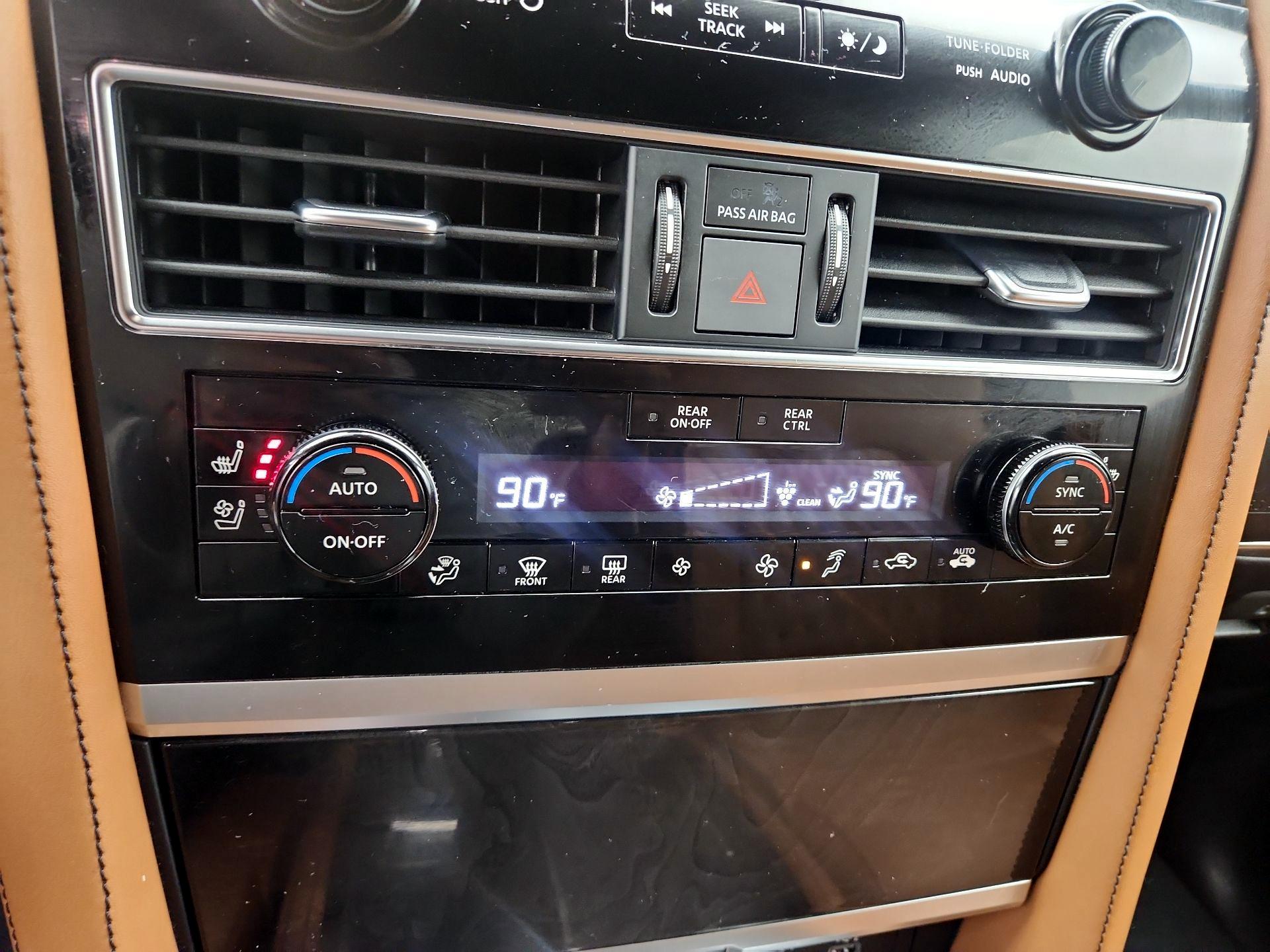 Thumbnail: 2022 INFINITI QX80 - 17