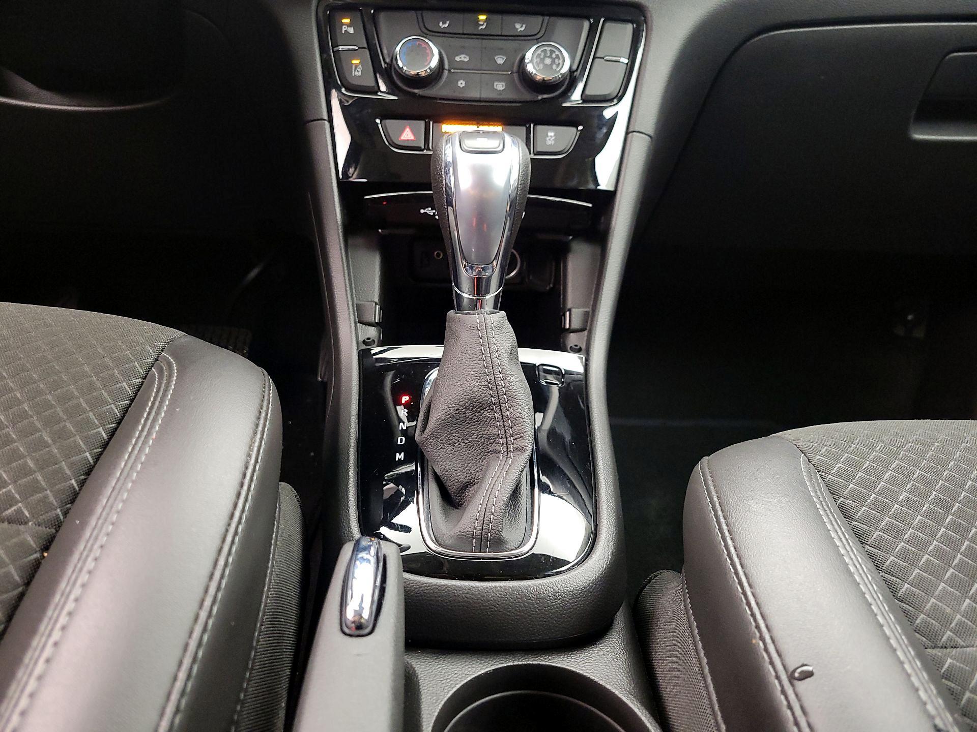 Thumbnail: 2022 Buick Encore - 17