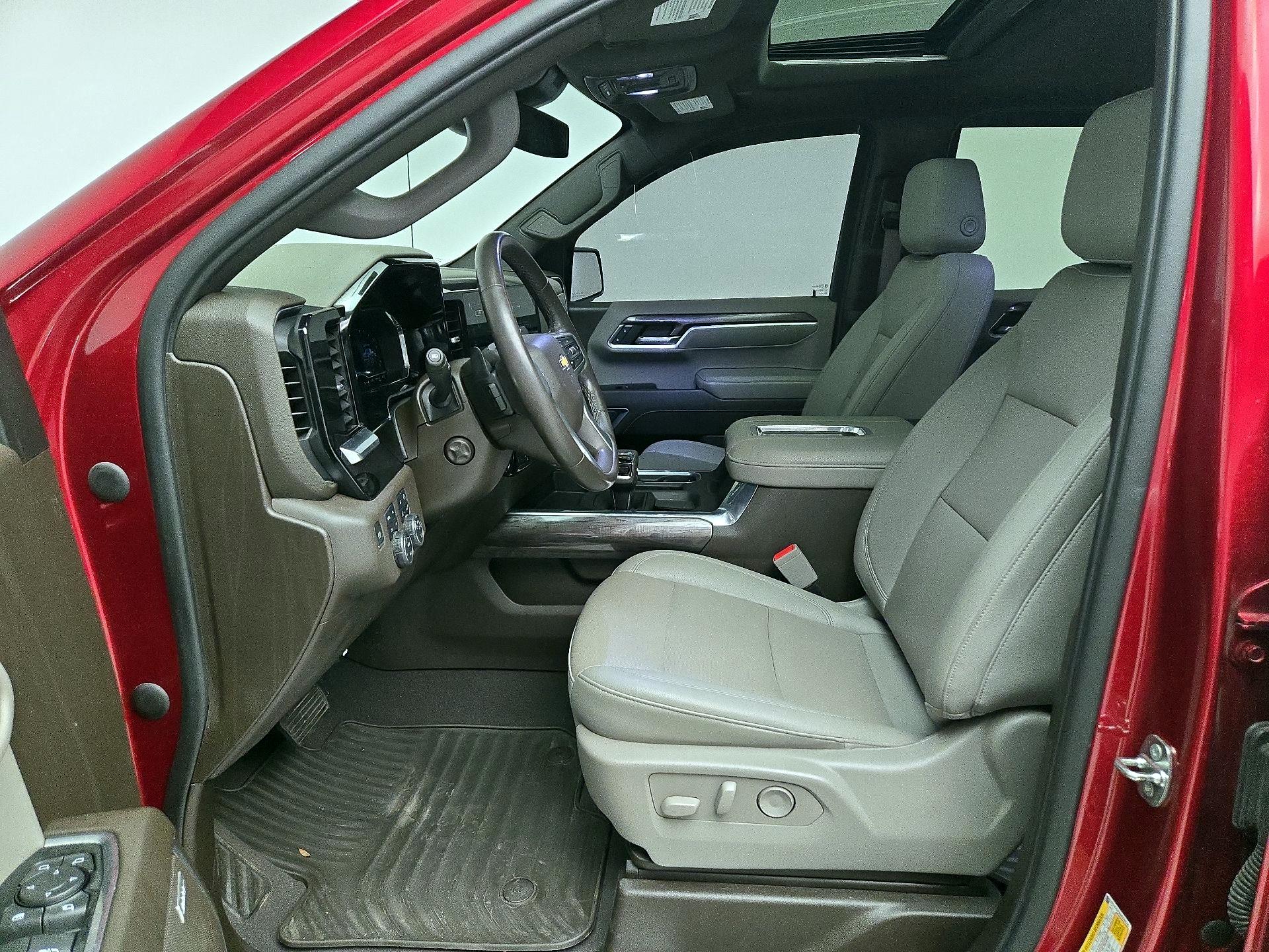 Thumbnail: 2022 Chevrolet Silverado 1500 - 11