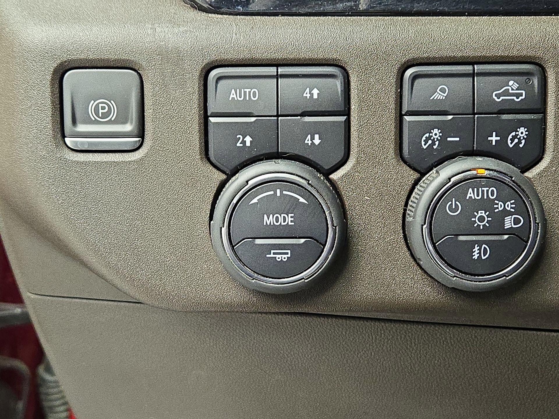 Thumbnail: 2022 Chevrolet Silverado 1500 - 13