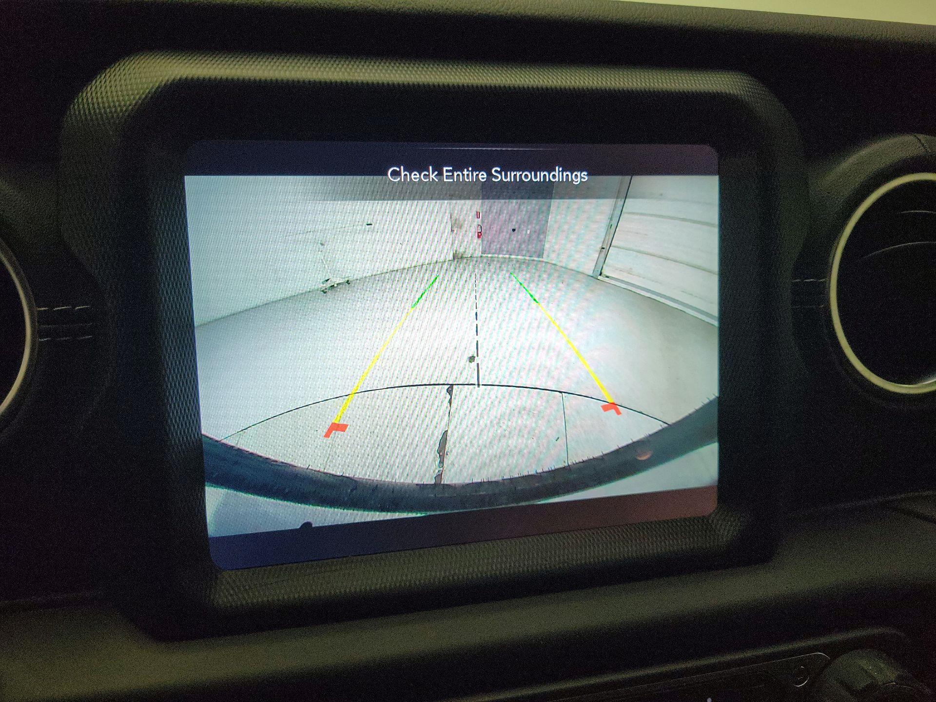 Thumbnail: 2021 Jeep Wrangler - 15