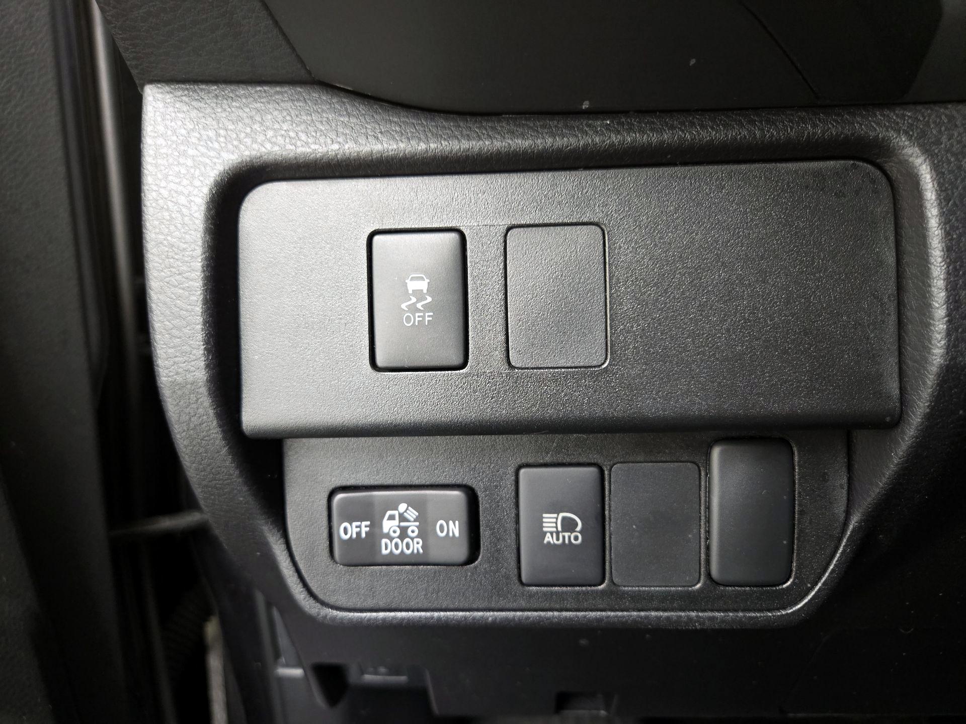 Thumbnail: 2023 Toyota Tacoma - 13