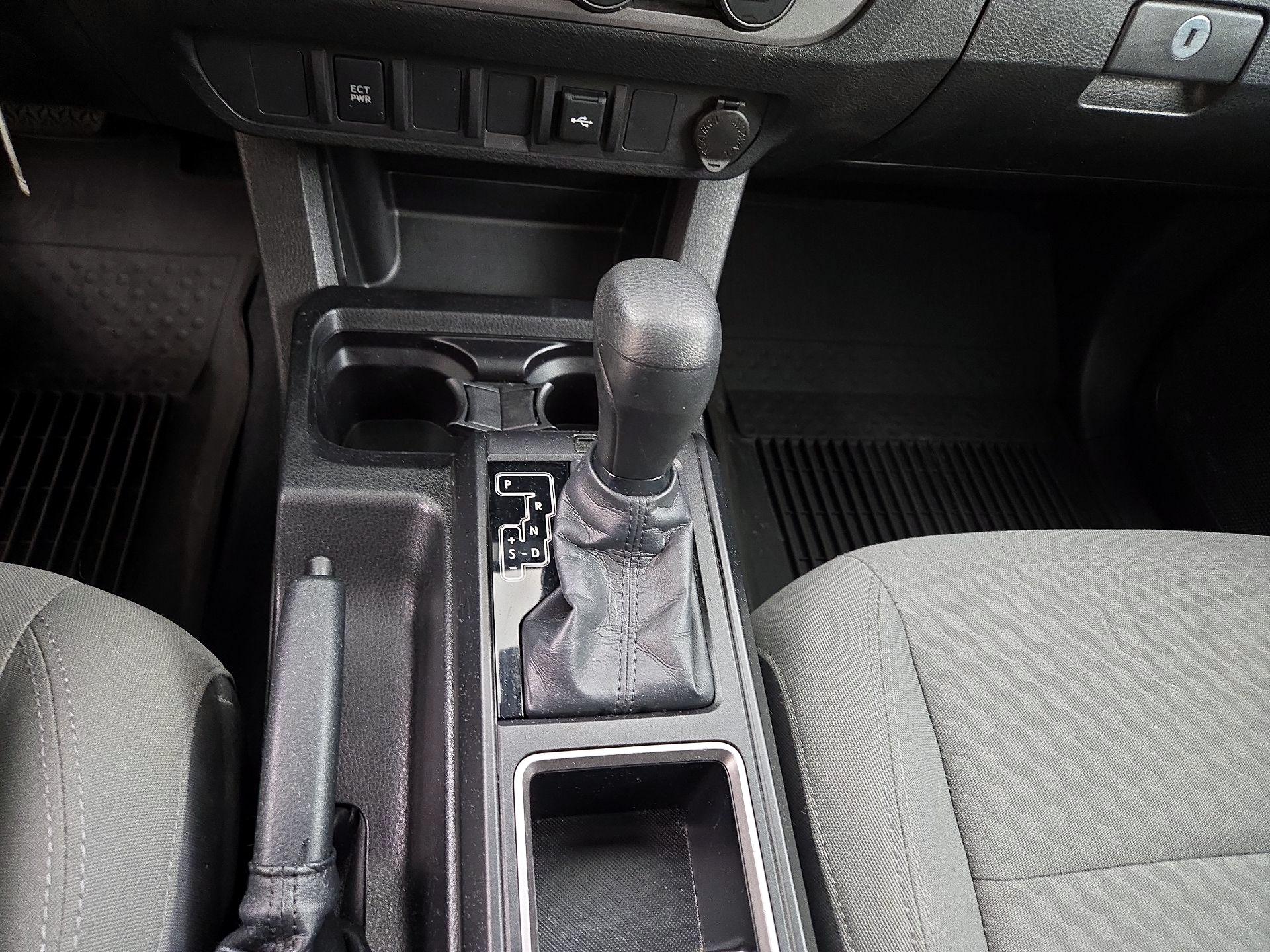 Thumbnail: 2023 Toyota Tacoma - 17