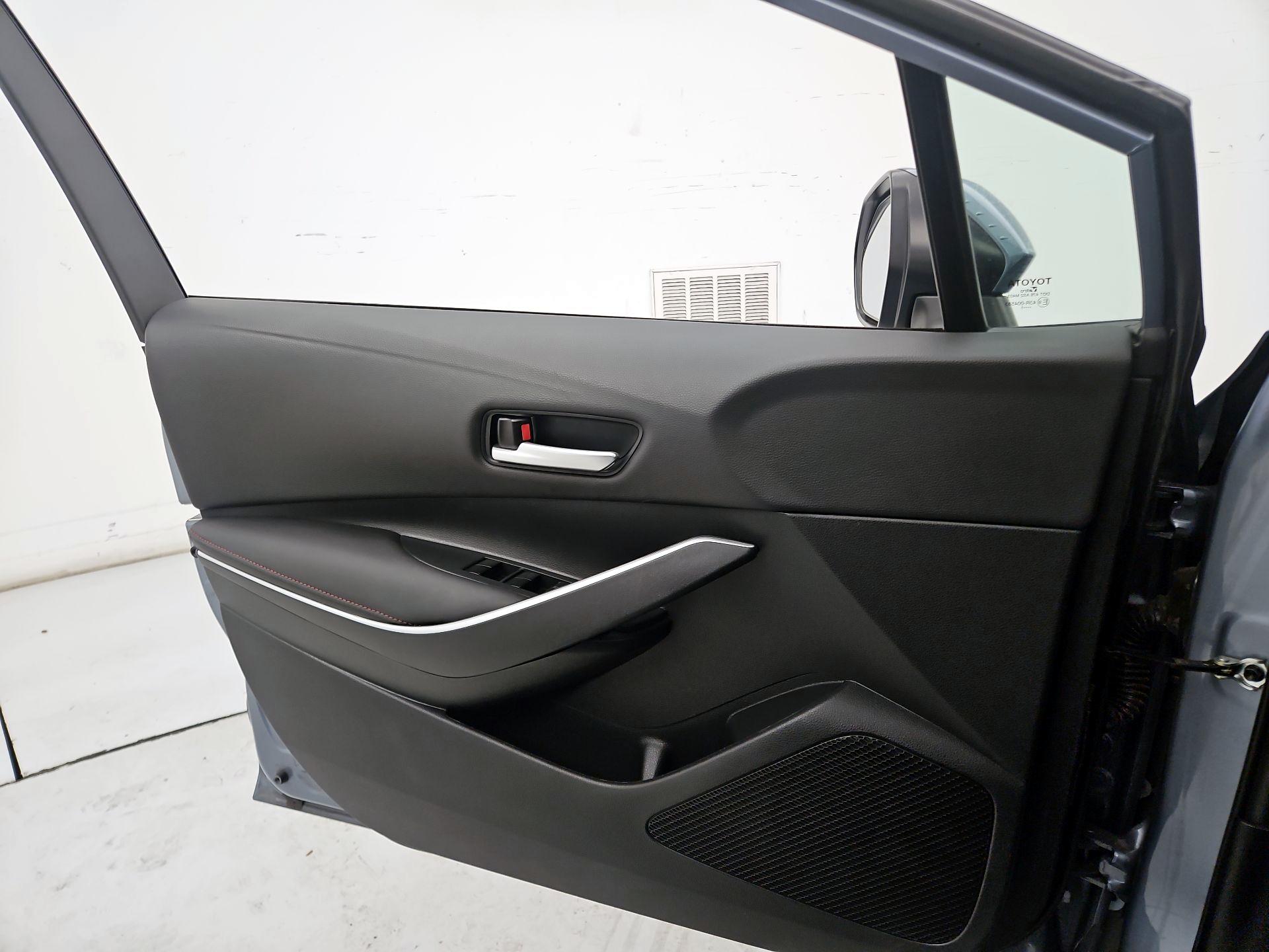 Thumbnail: 2023 Toyota Corolla - 12