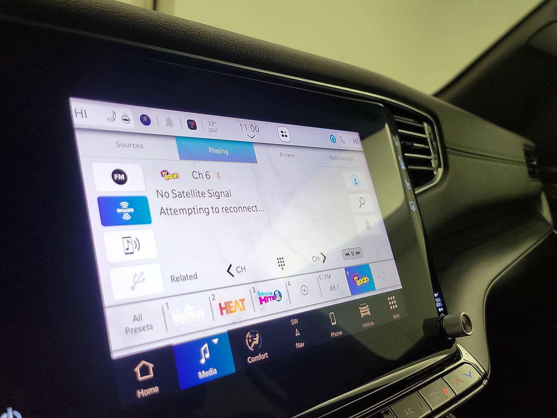 Thumbnail: 2024 Jeep Wagoneer - 16