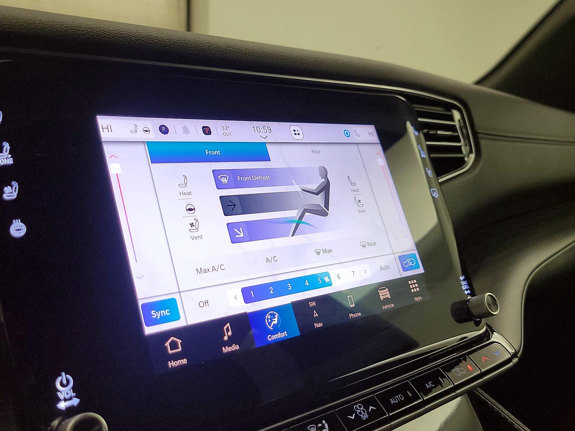 Thumbnail: 2024 Jeep Wagoneer - 17