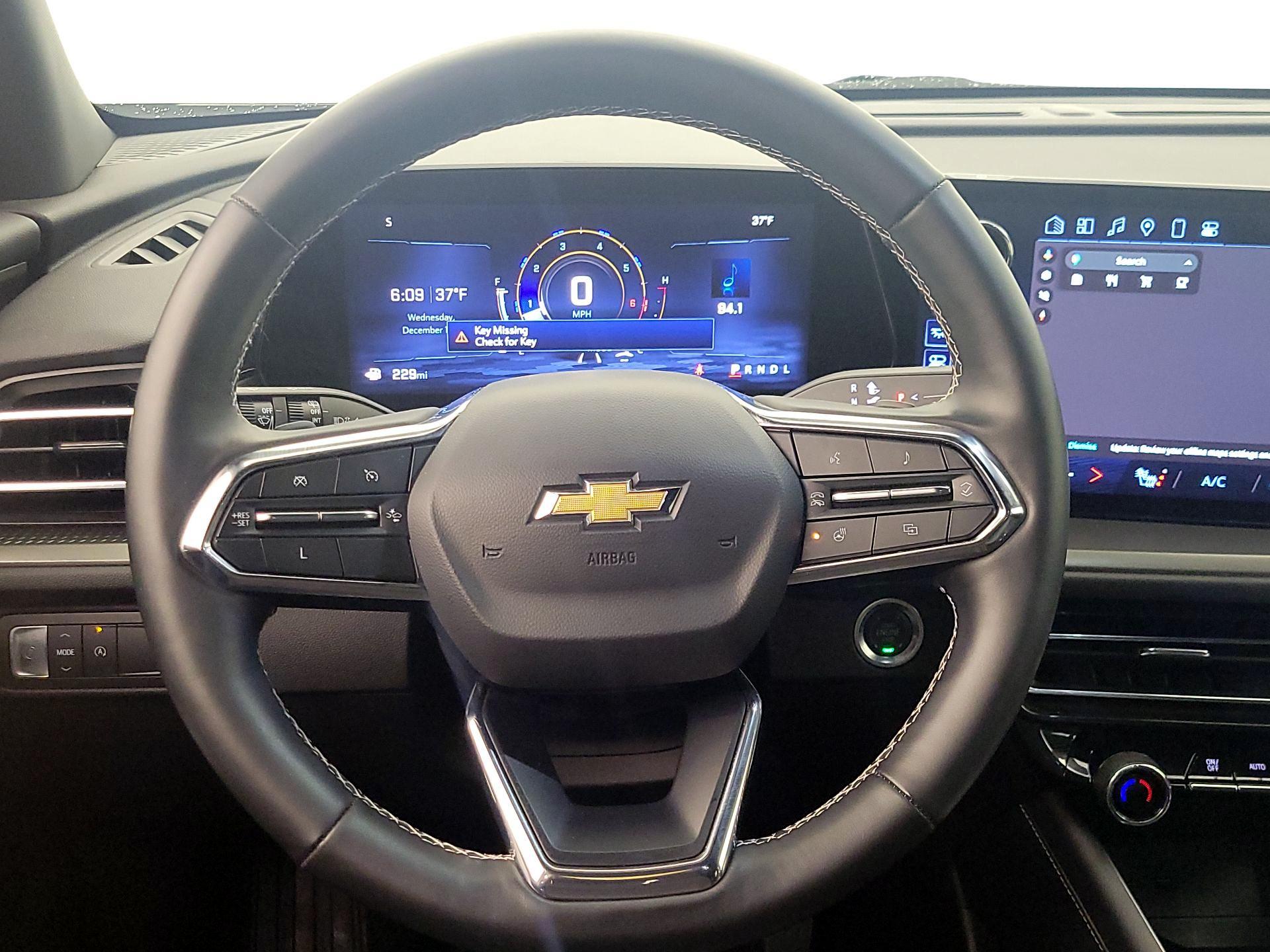 Thumbnail: 2025 Chevrolet Traverse - 10