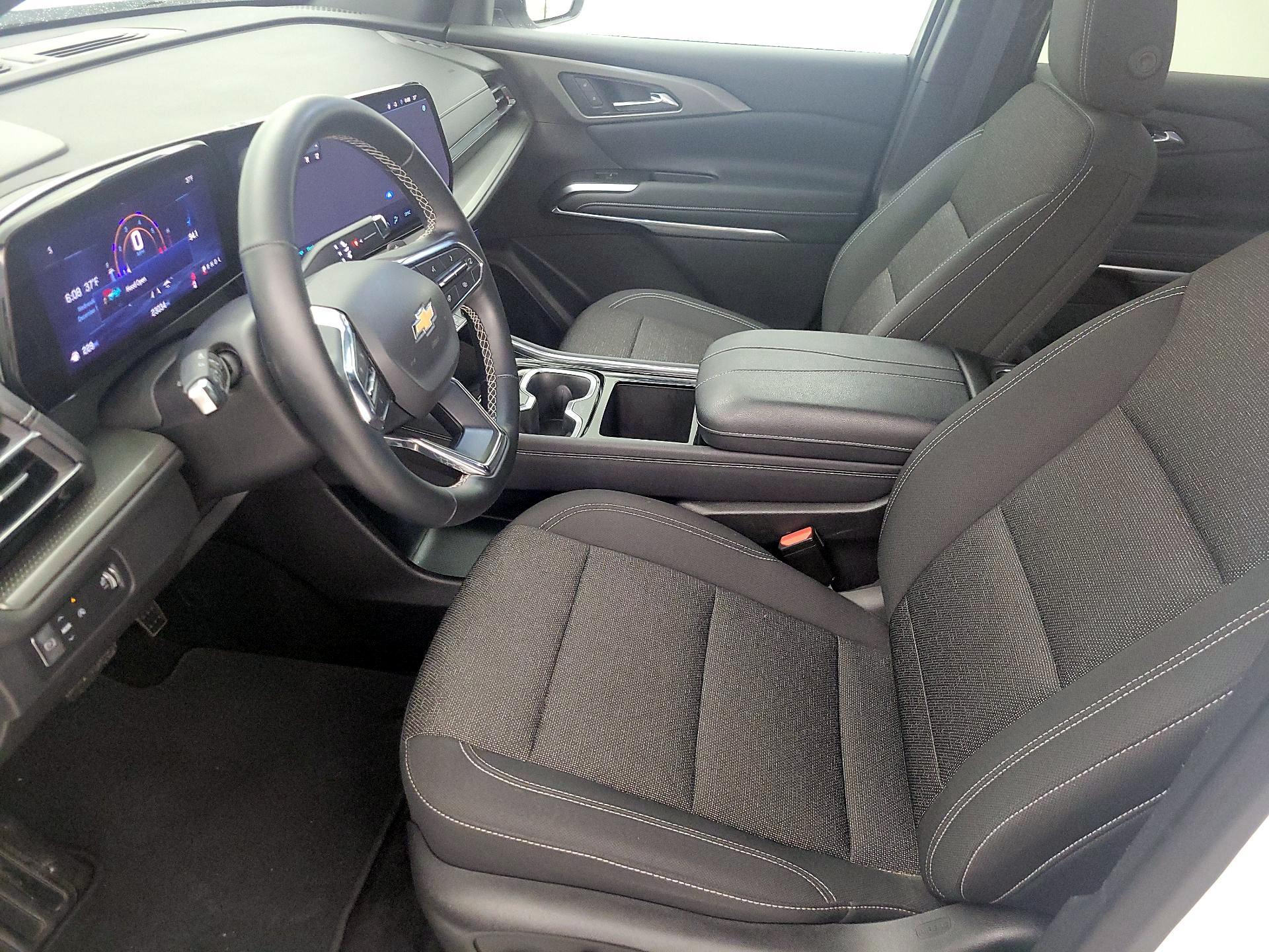 Thumbnail: 2025 Chevrolet Traverse - 11