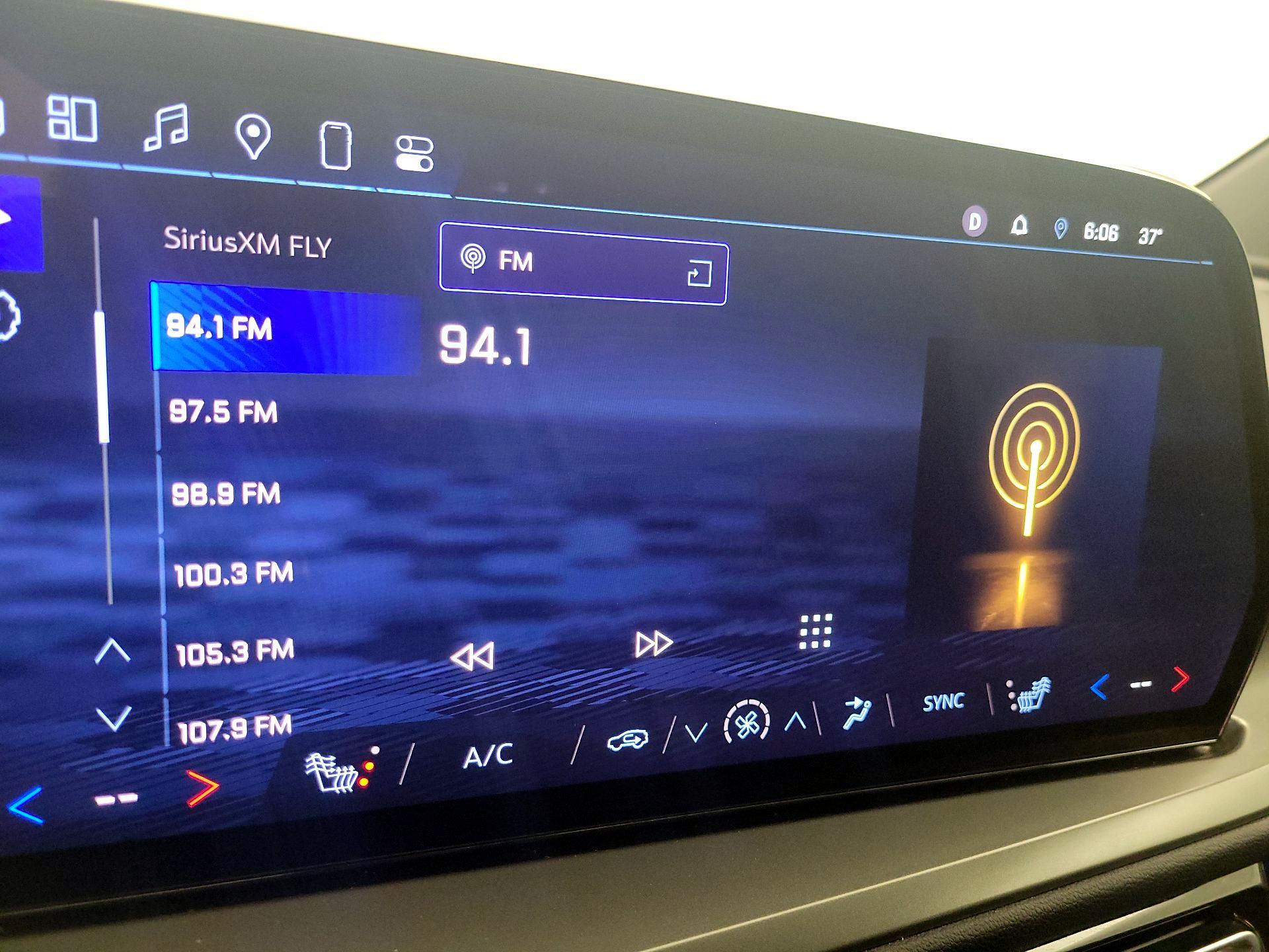 Thumbnail: 2025 Chevrolet Traverse - 15