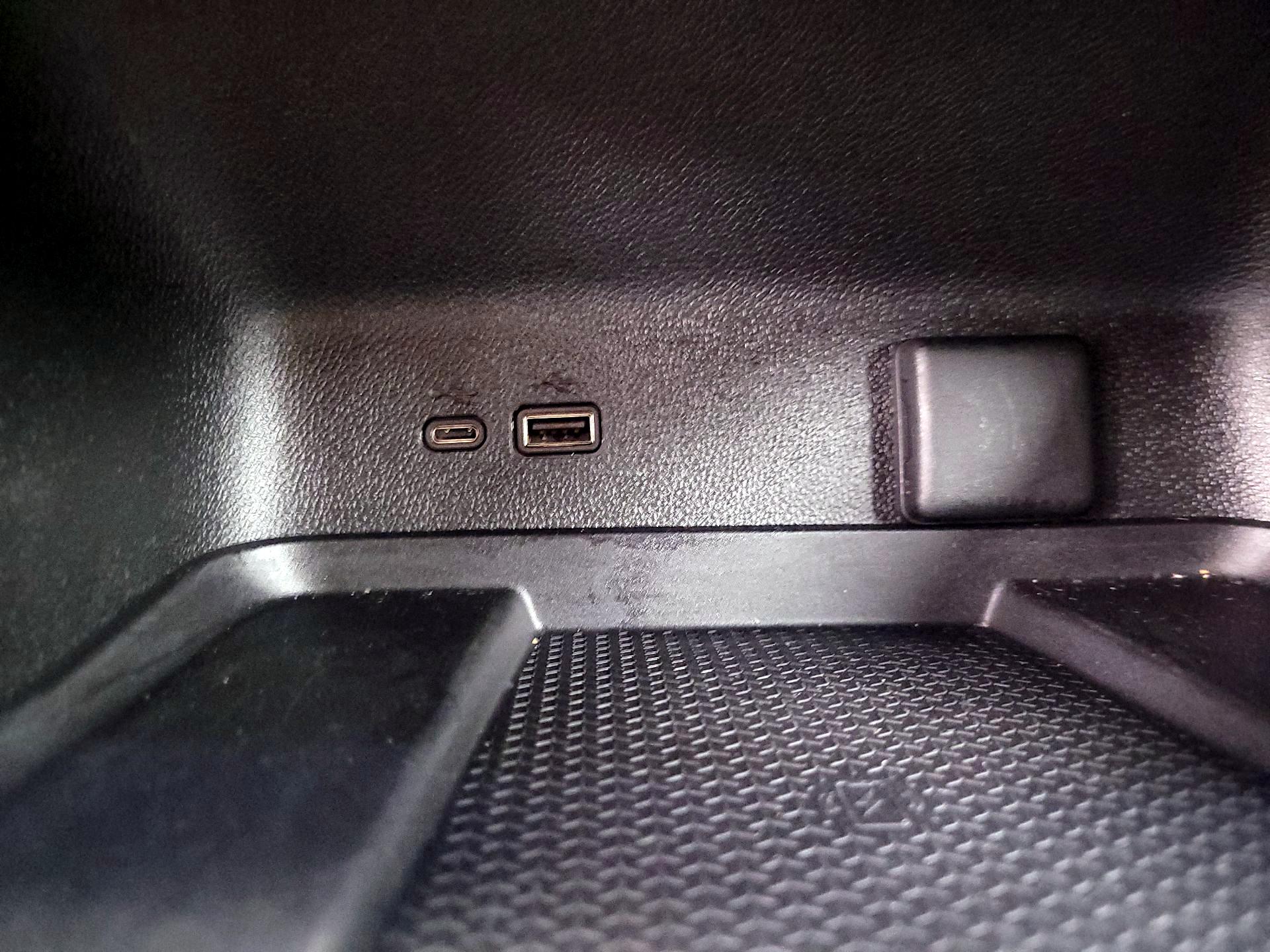 Thumbnail: 2025 Chevrolet Traverse - 18