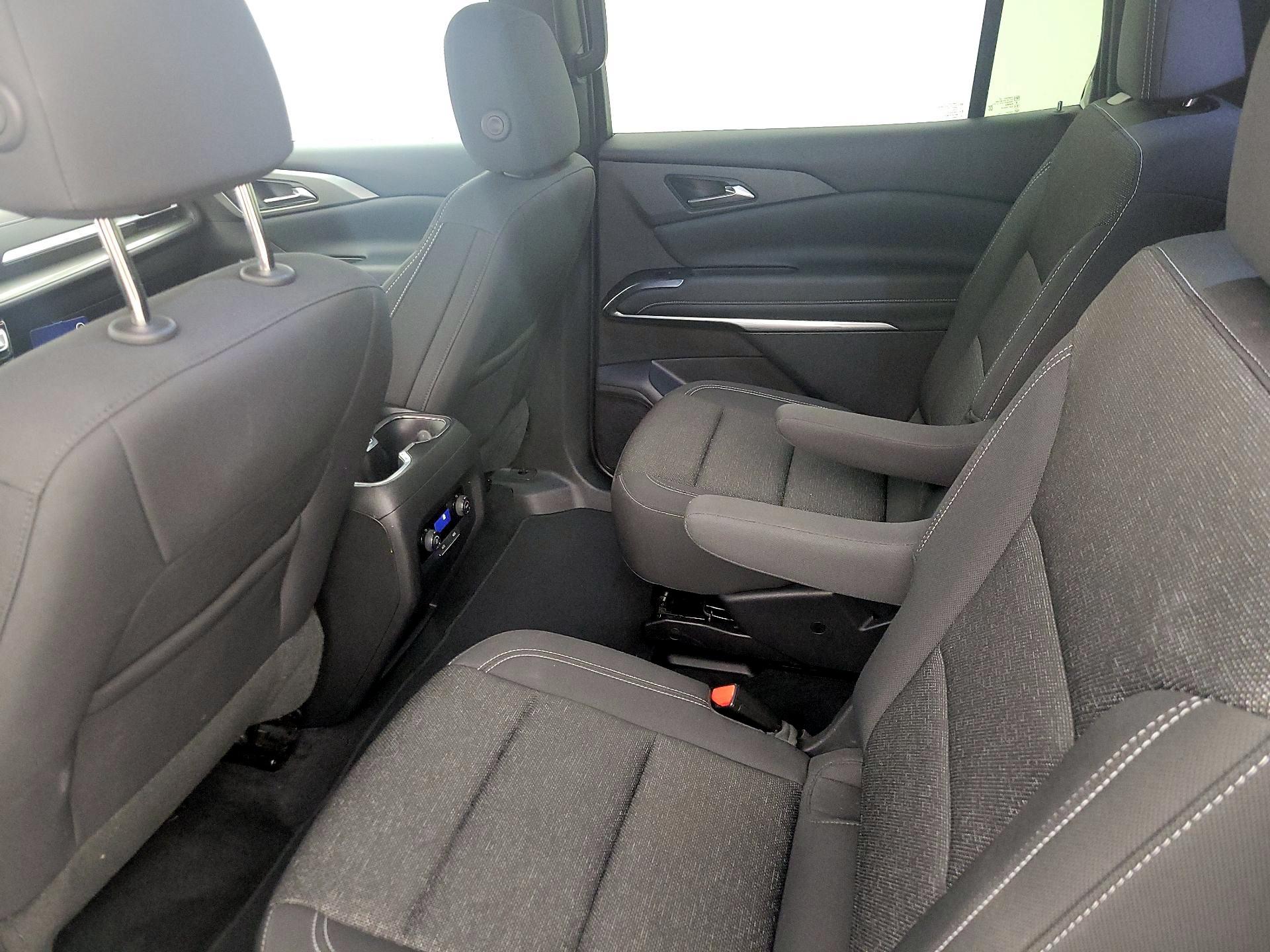 Thumbnail: 2025 Chevrolet Traverse - 19