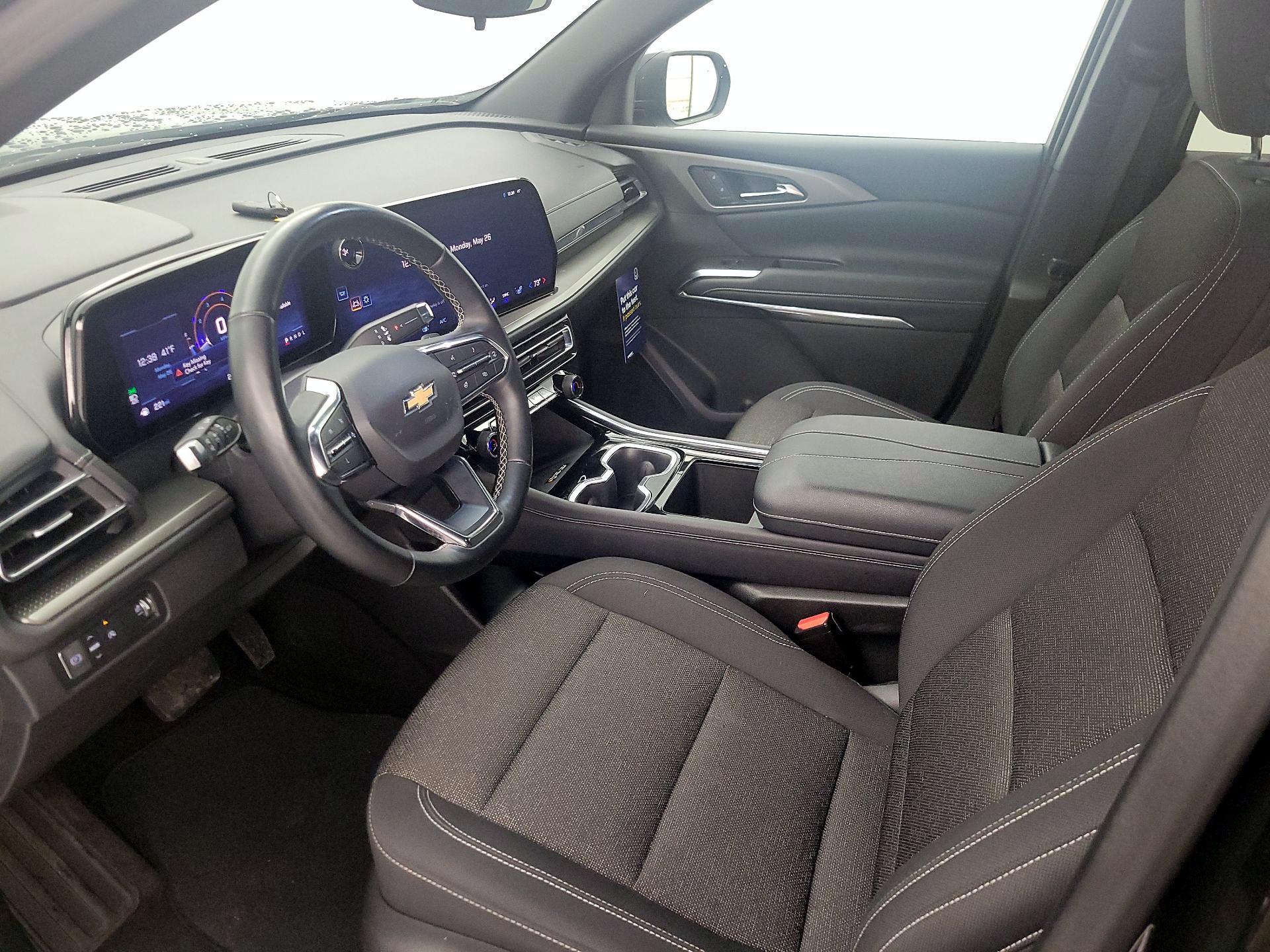 Thumbnail: 2025 Chevrolet Traverse - 11