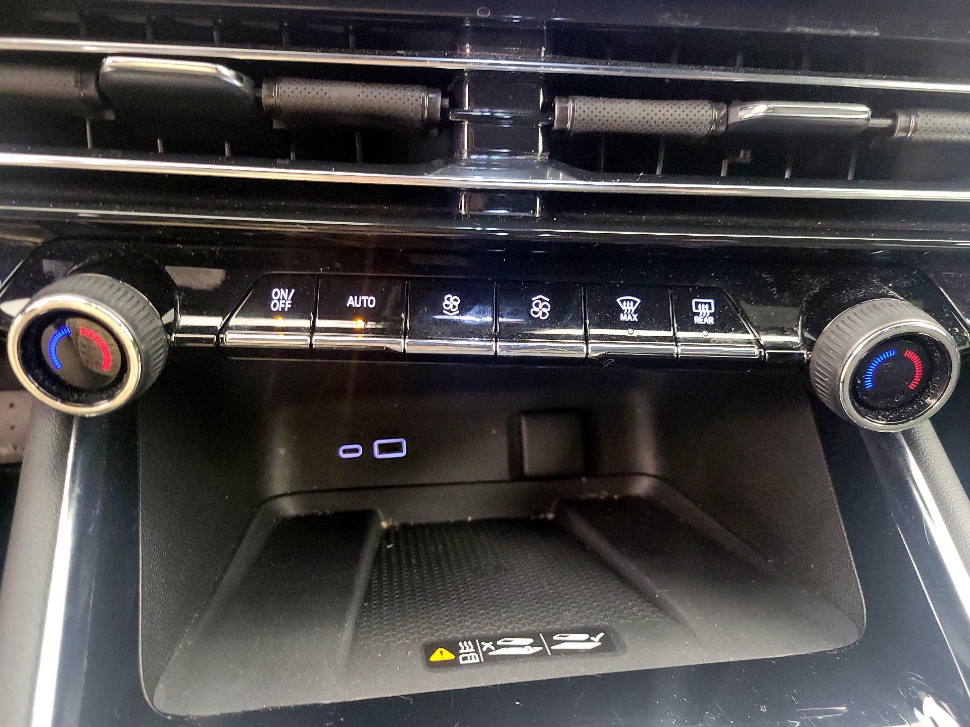 Thumbnail: 2025 Chevrolet Traverse - 16