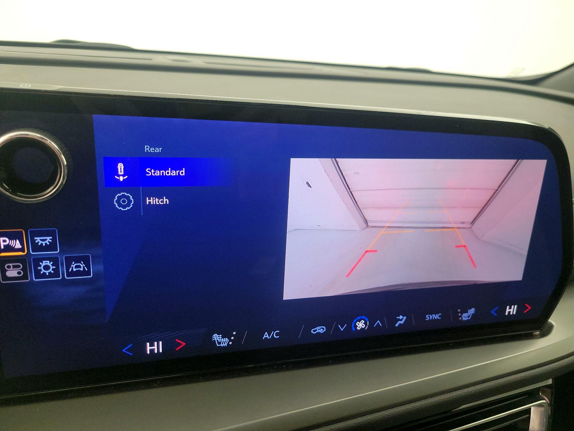 Thumbnail: 2025 Chevrolet Traverse - 15