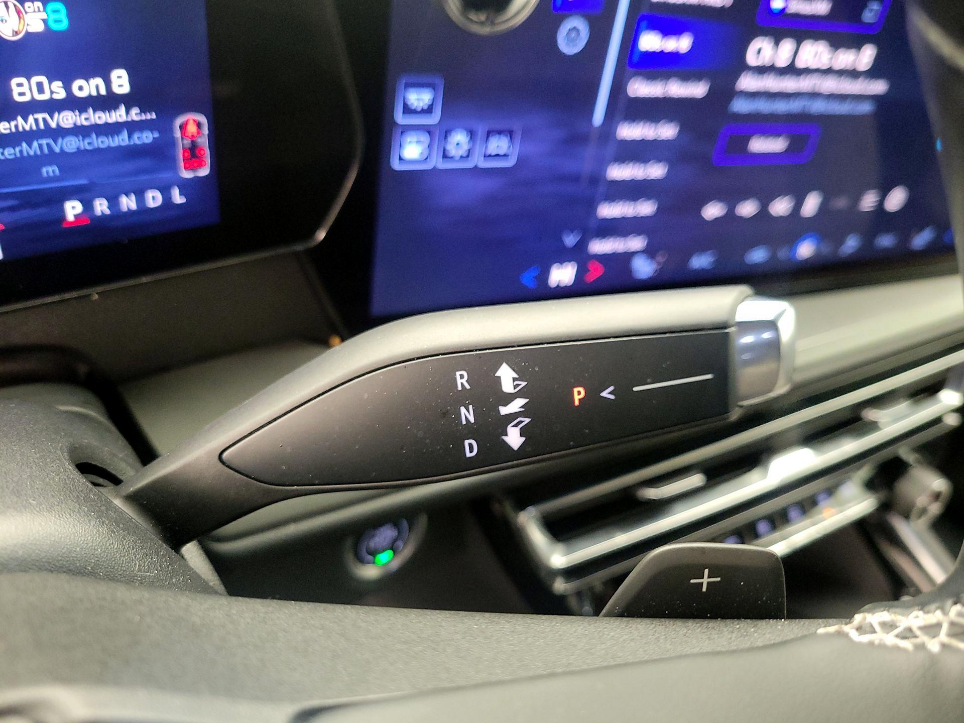 Thumbnail: 2025 Chevrolet Traverse - 18