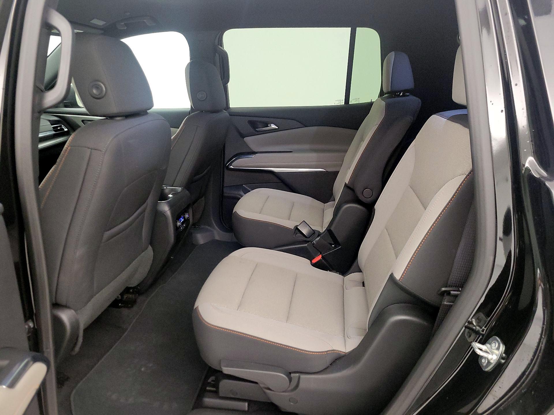 Thumbnail: 2025 Chevrolet Traverse - 20