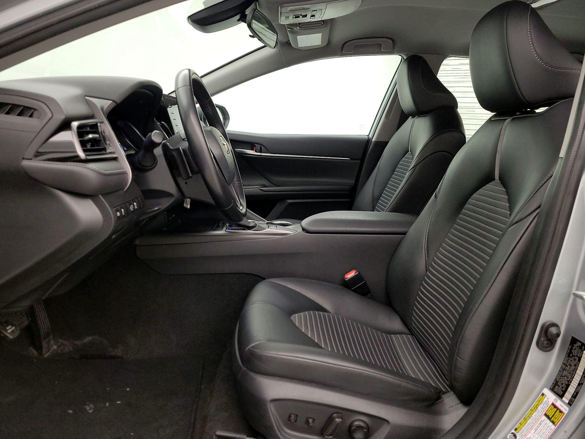 Thumbnail: 2023 Toyota Camry - 11