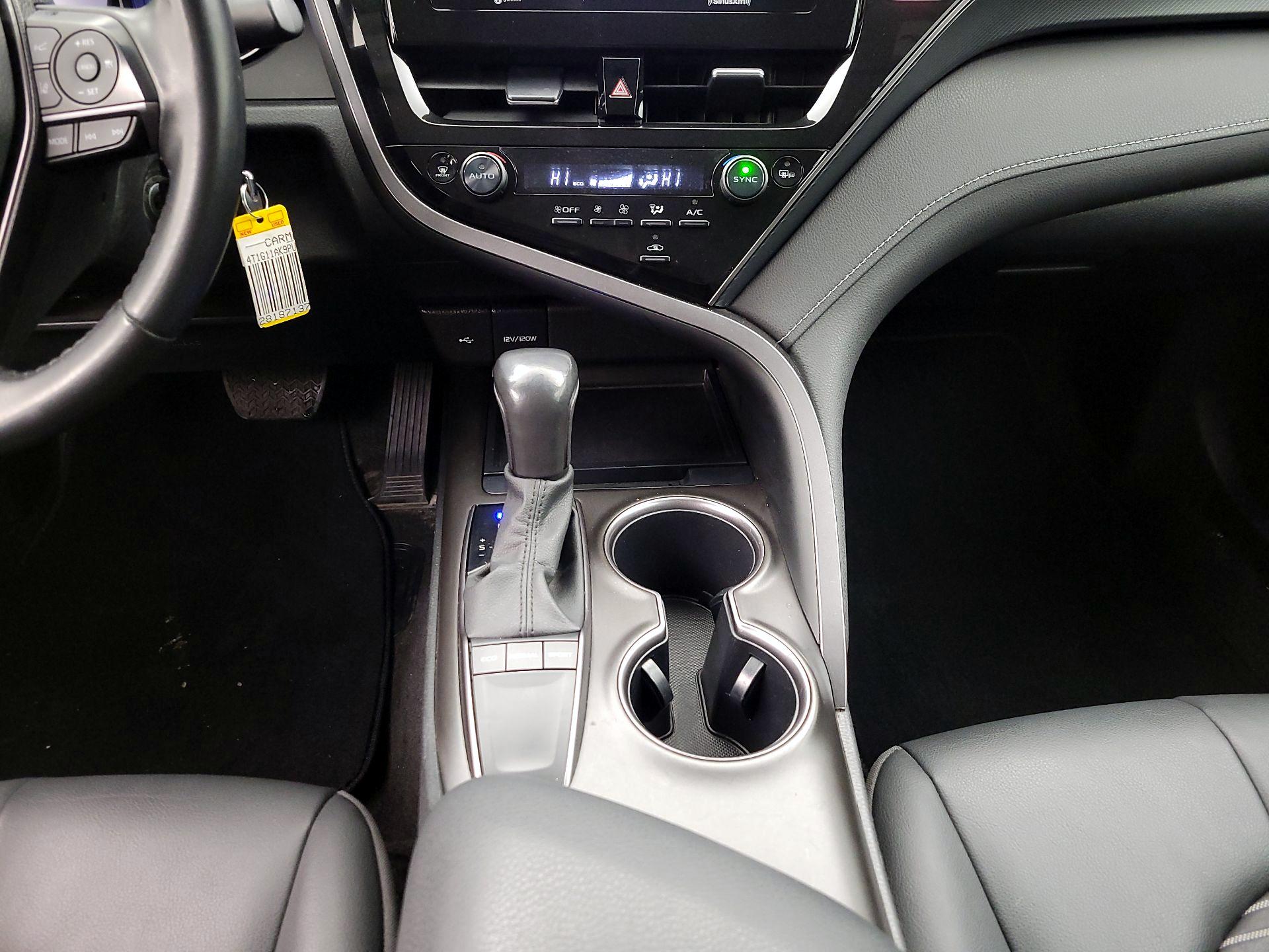 Thumbnail: 2023 Toyota Camry - 17