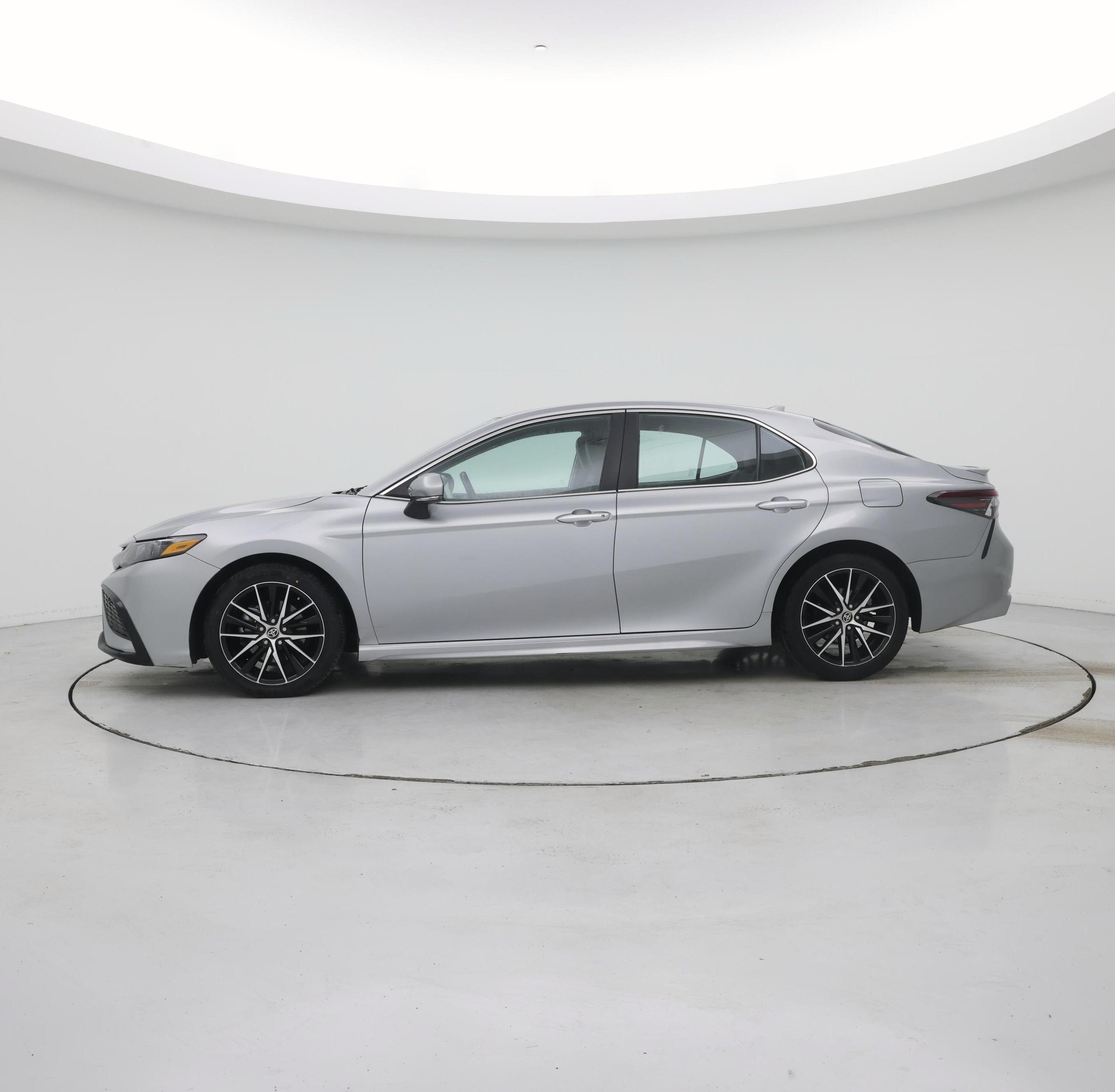 Thumbnail: 2023 Toyota Camry - 3