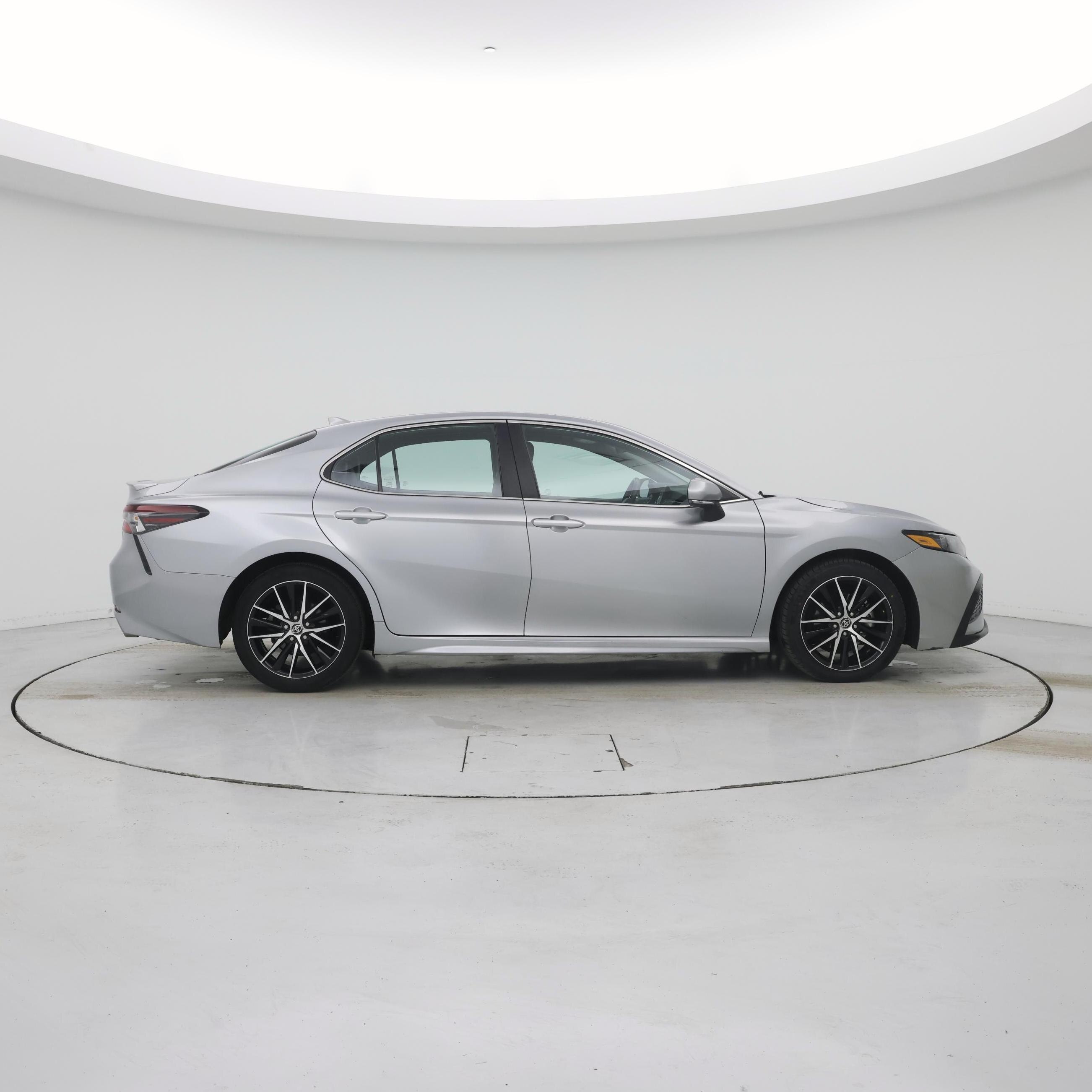 Thumbnail: 2023 Toyota Camry - 7