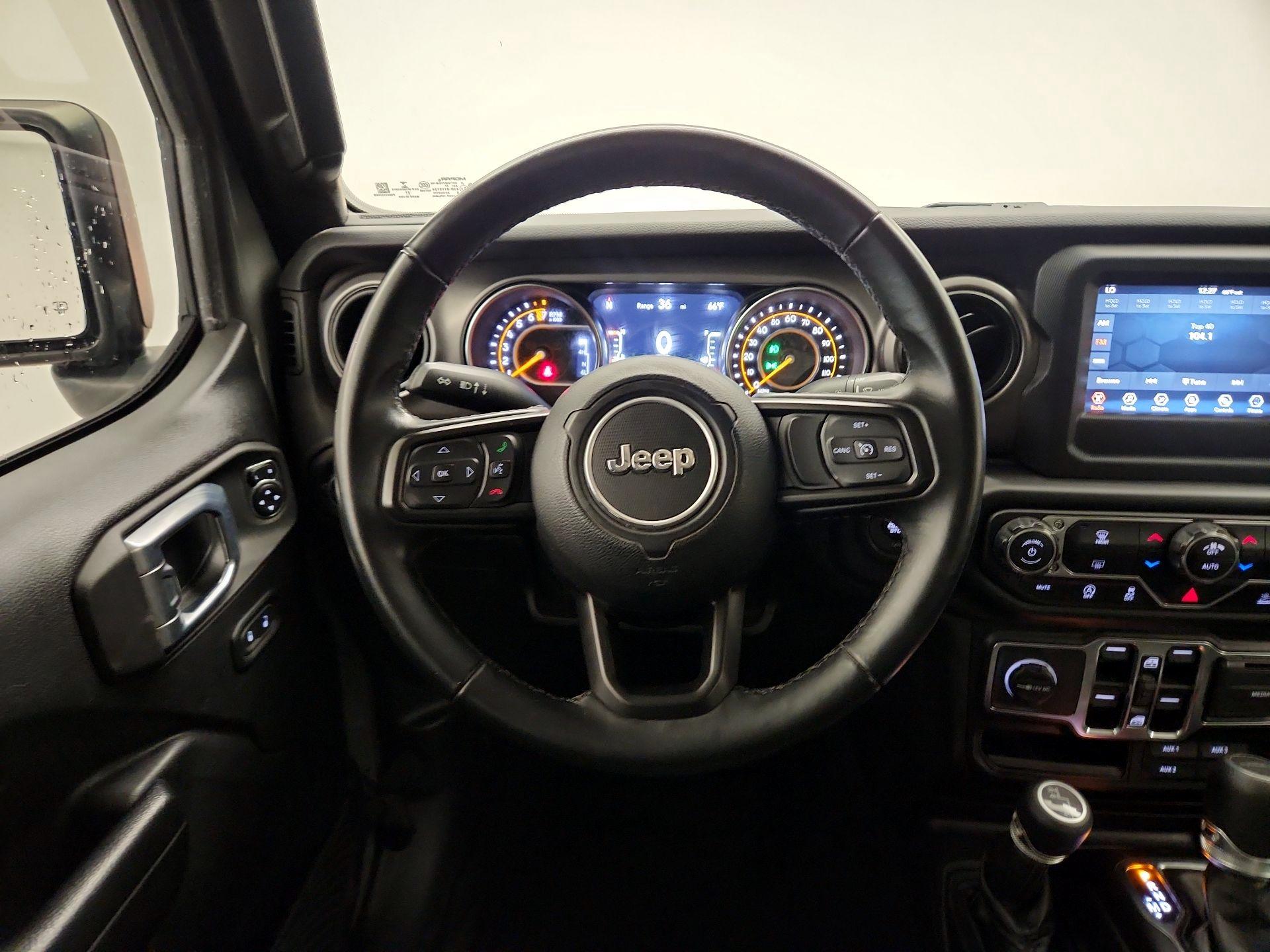 Thumbnail: 2021 Jeep Gladiator - 10