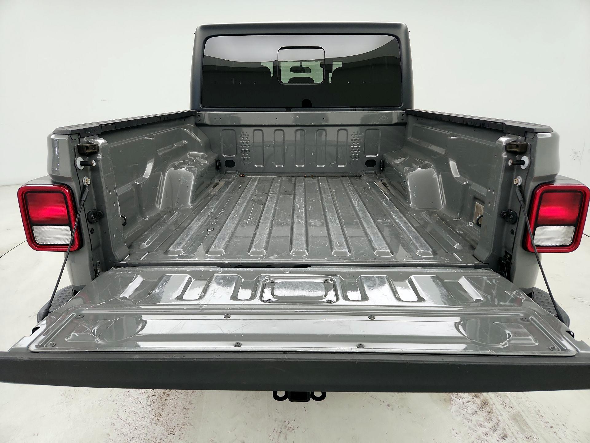 Thumbnail: 2021 Jeep Gladiator - 20