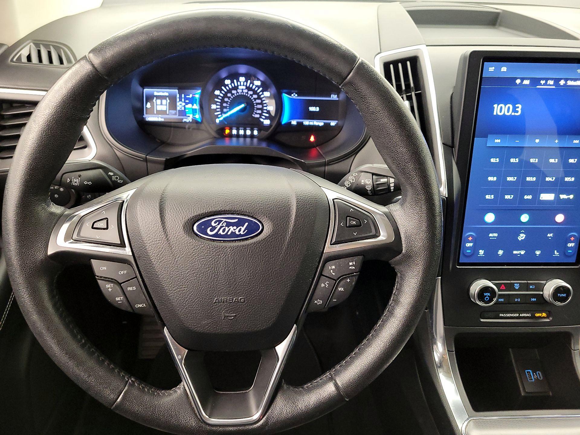 Thumbnail: 2022 Ford Edge - 10