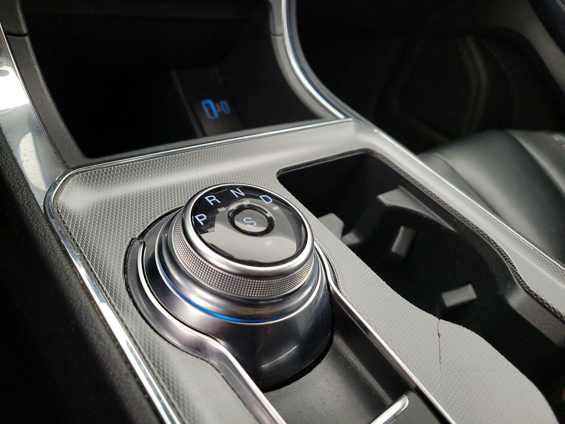 Thumbnail: 2022 Ford Edge - 17