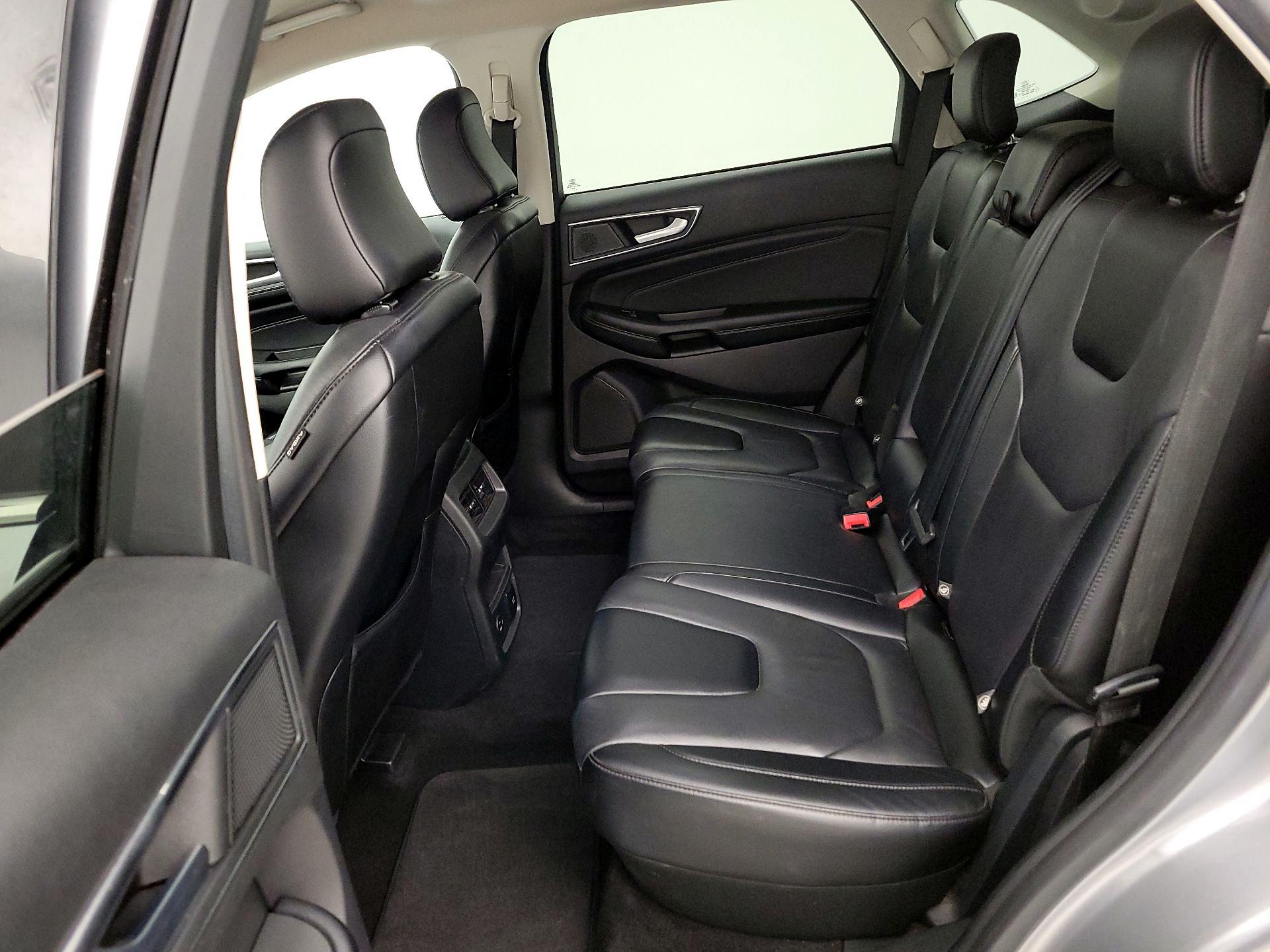 Thumbnail: 2022 Ford Edge - 19