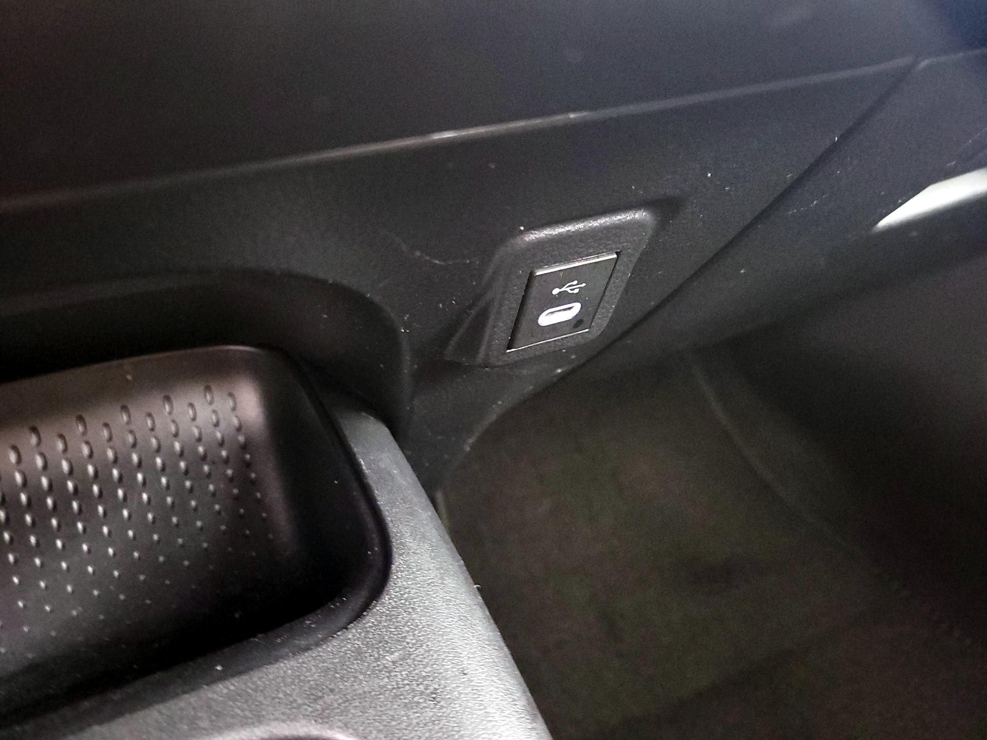 Thumbnail: 2023 Toyota Corolla - 18