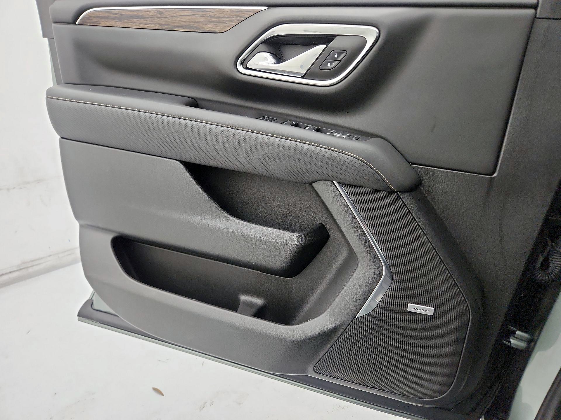 Thumbnail: 2023 Chevrolet Suburban - 12